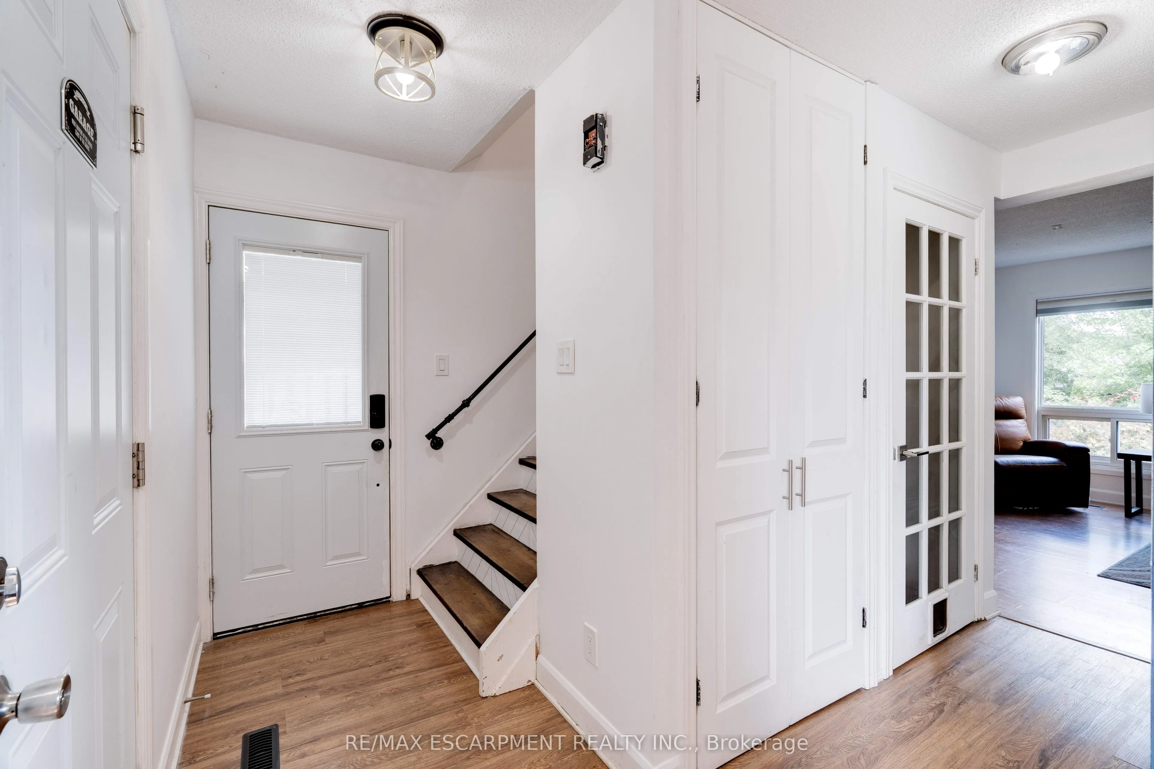 2261 Leominster Drive