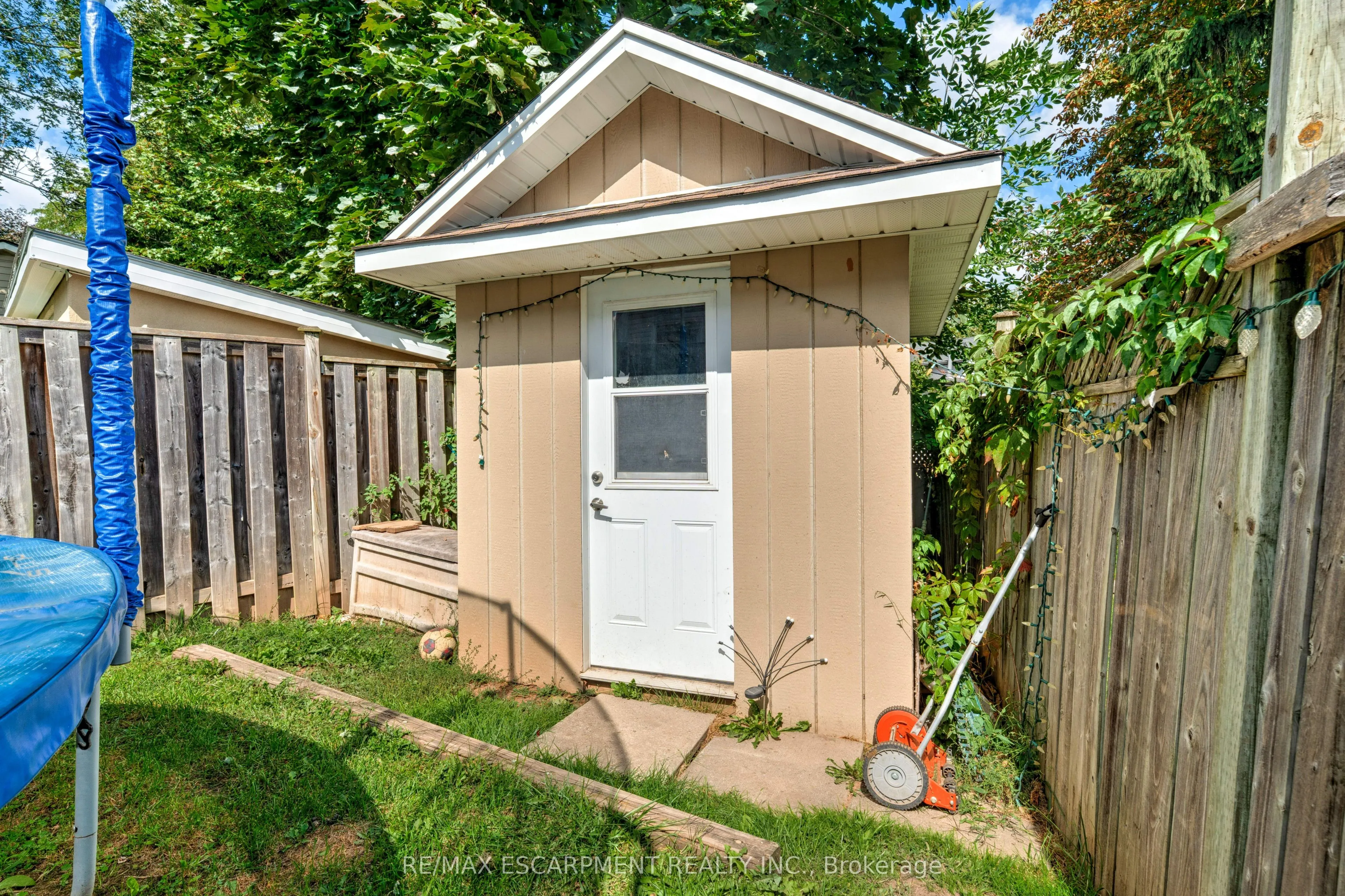 2261 Leominster Drive