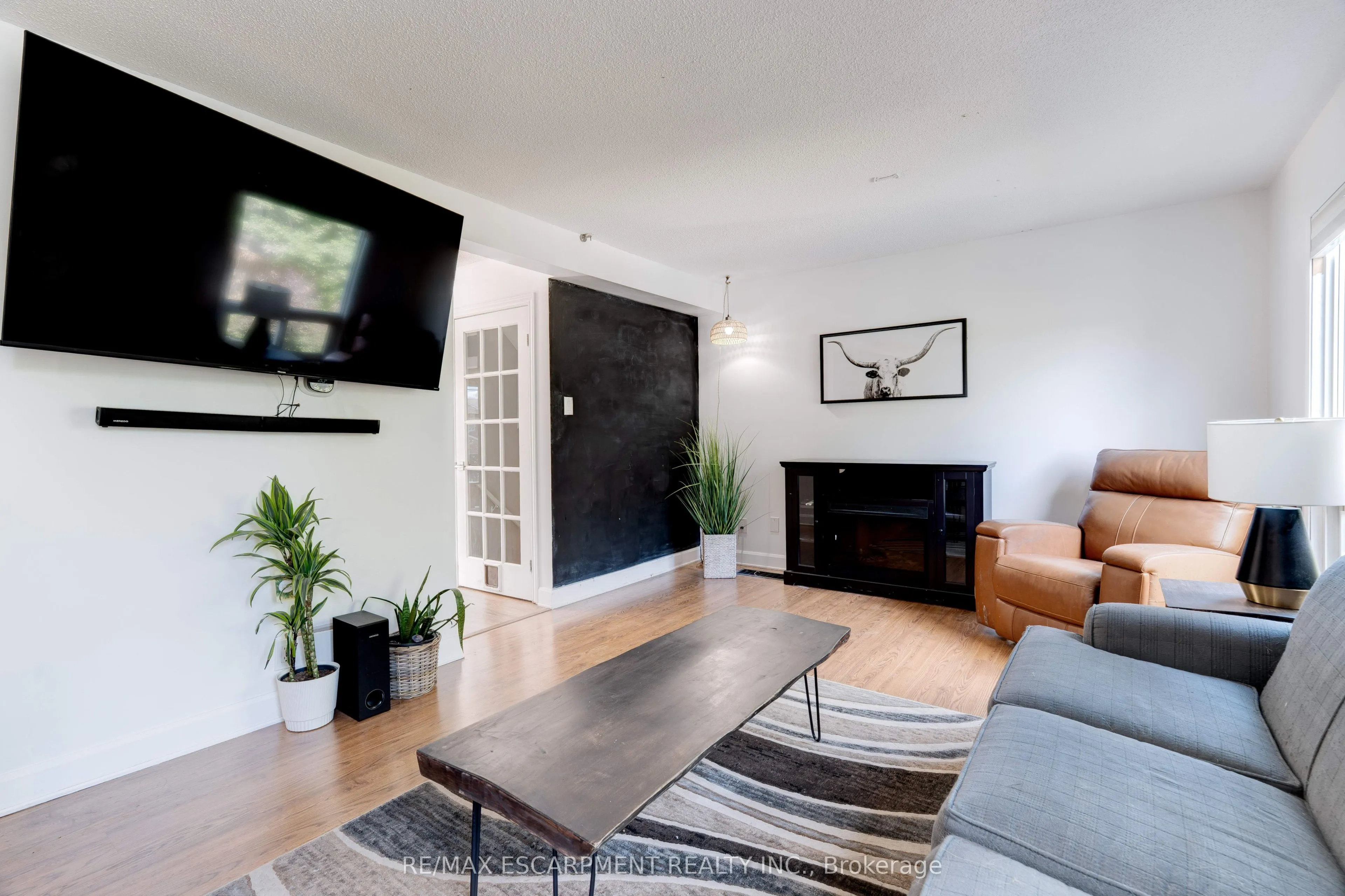 2261 Leominster Drive