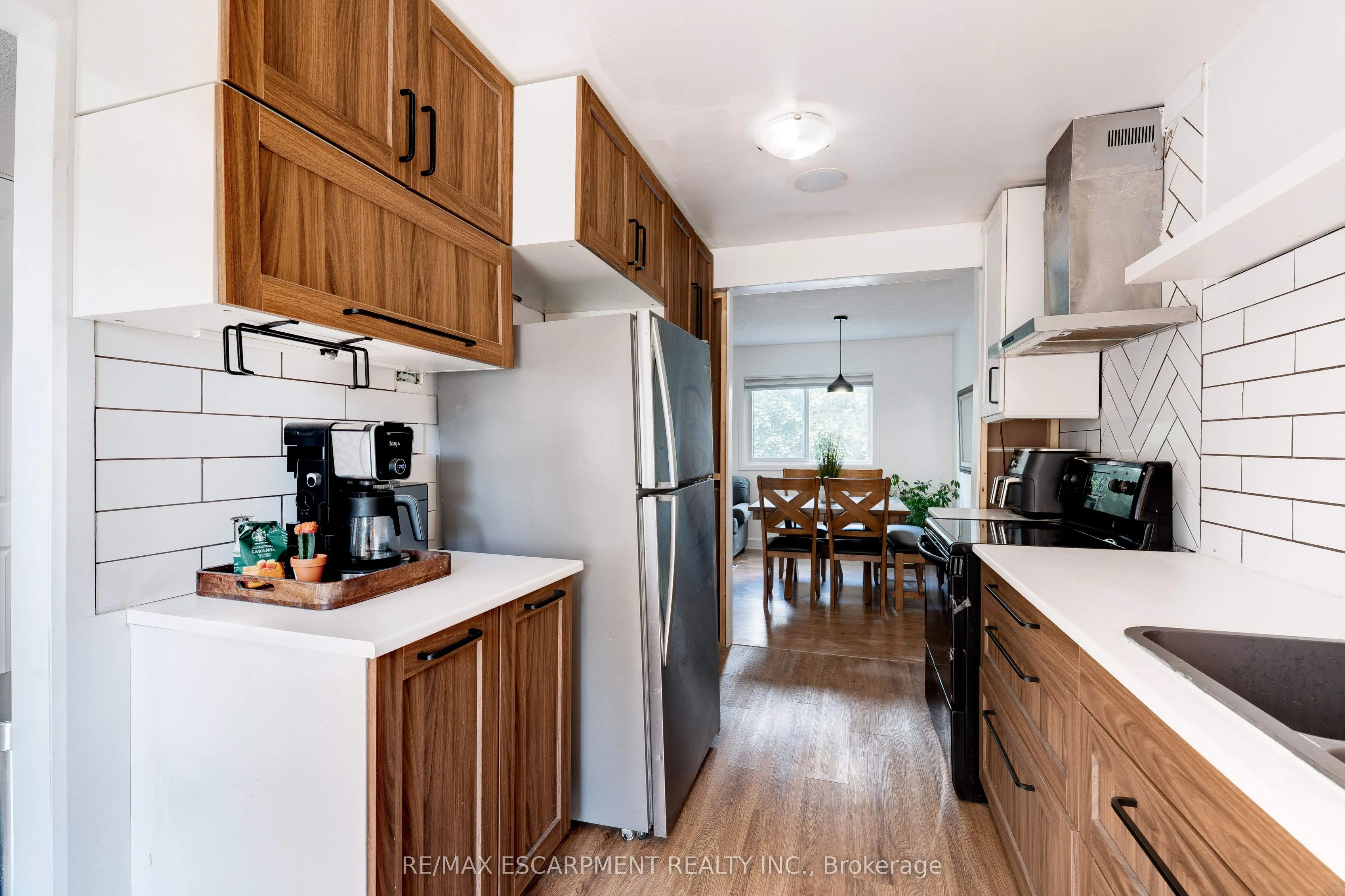 2261 Leominster Drive