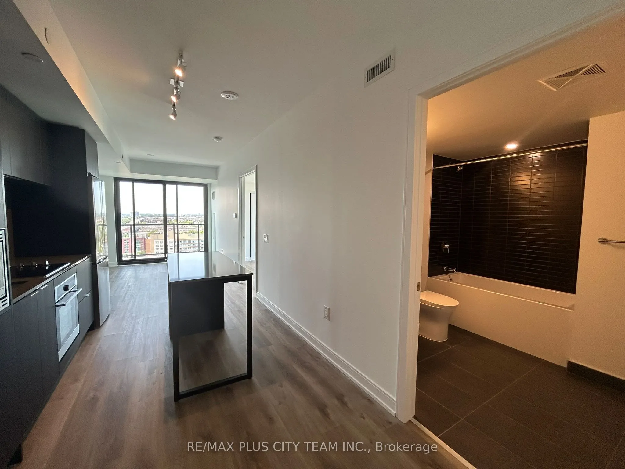 3009 Novar Road, #1613