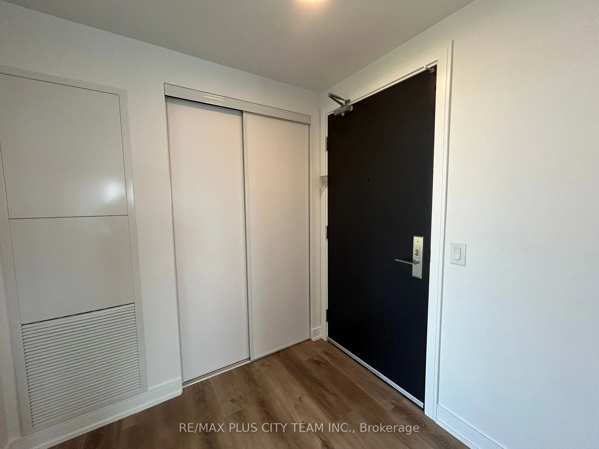 3009 Novar Road, #1613