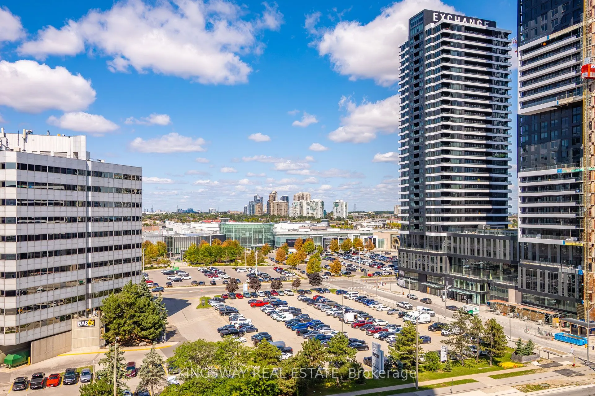 220 Burnhamthorpe Road, #1004