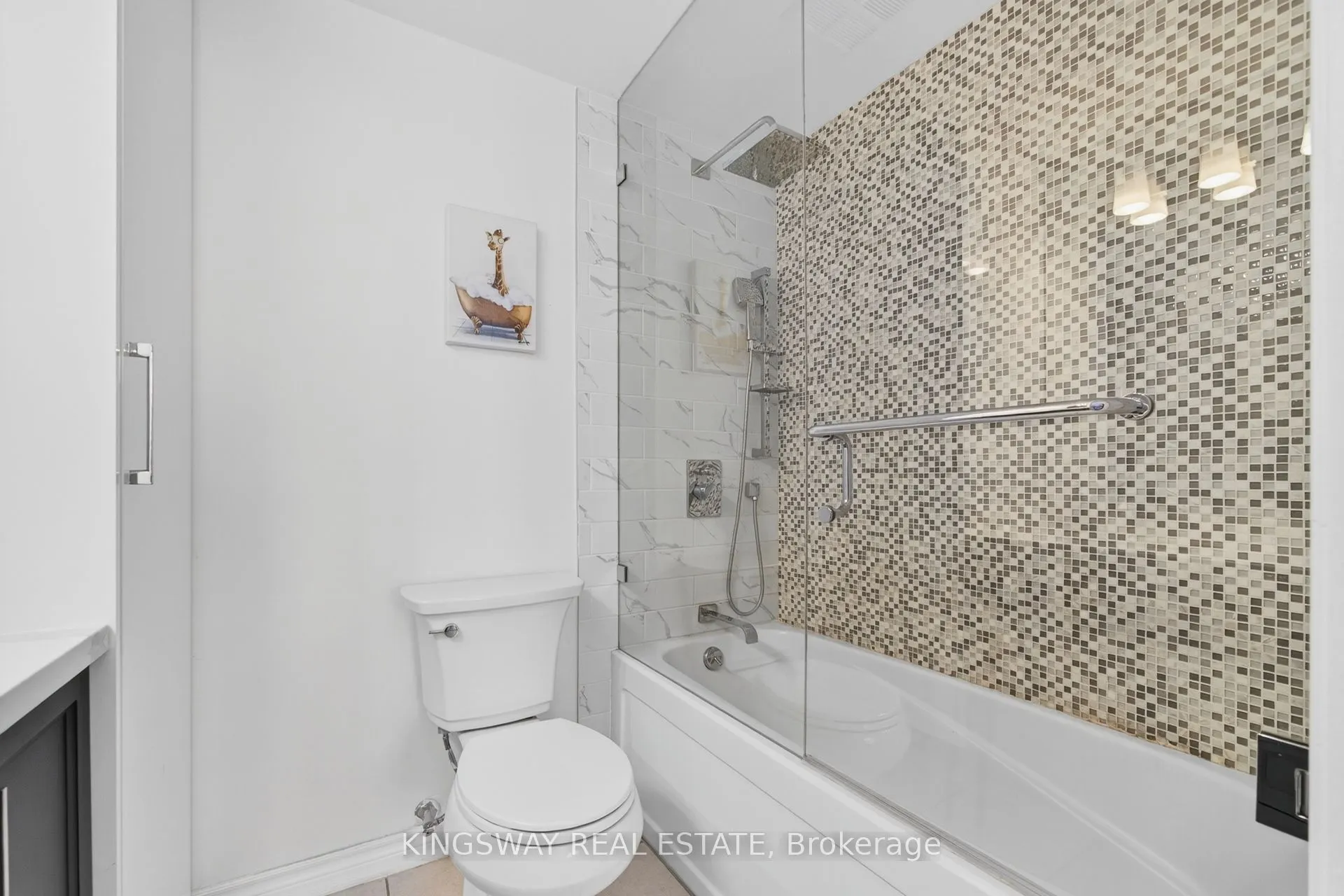 220 Burnhamthorpe Road, #1004