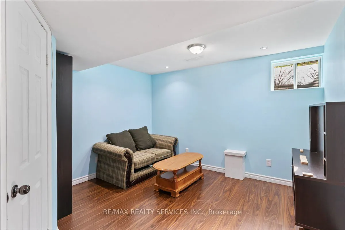 524 Attenborough Terrace N, #Bsmt