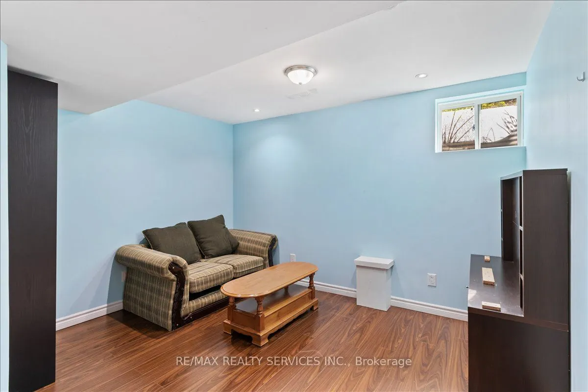 524 Attenborough Terrace N, #Bsmt