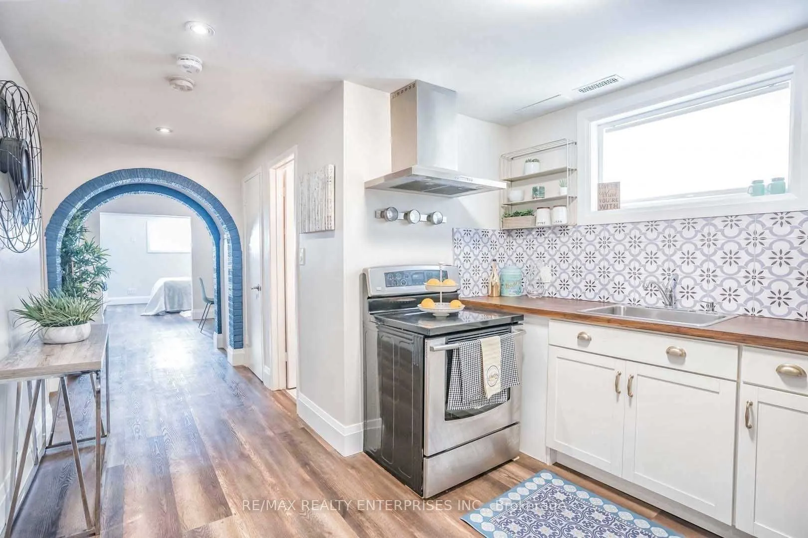 1330 Alexandra Avenue, #Lower