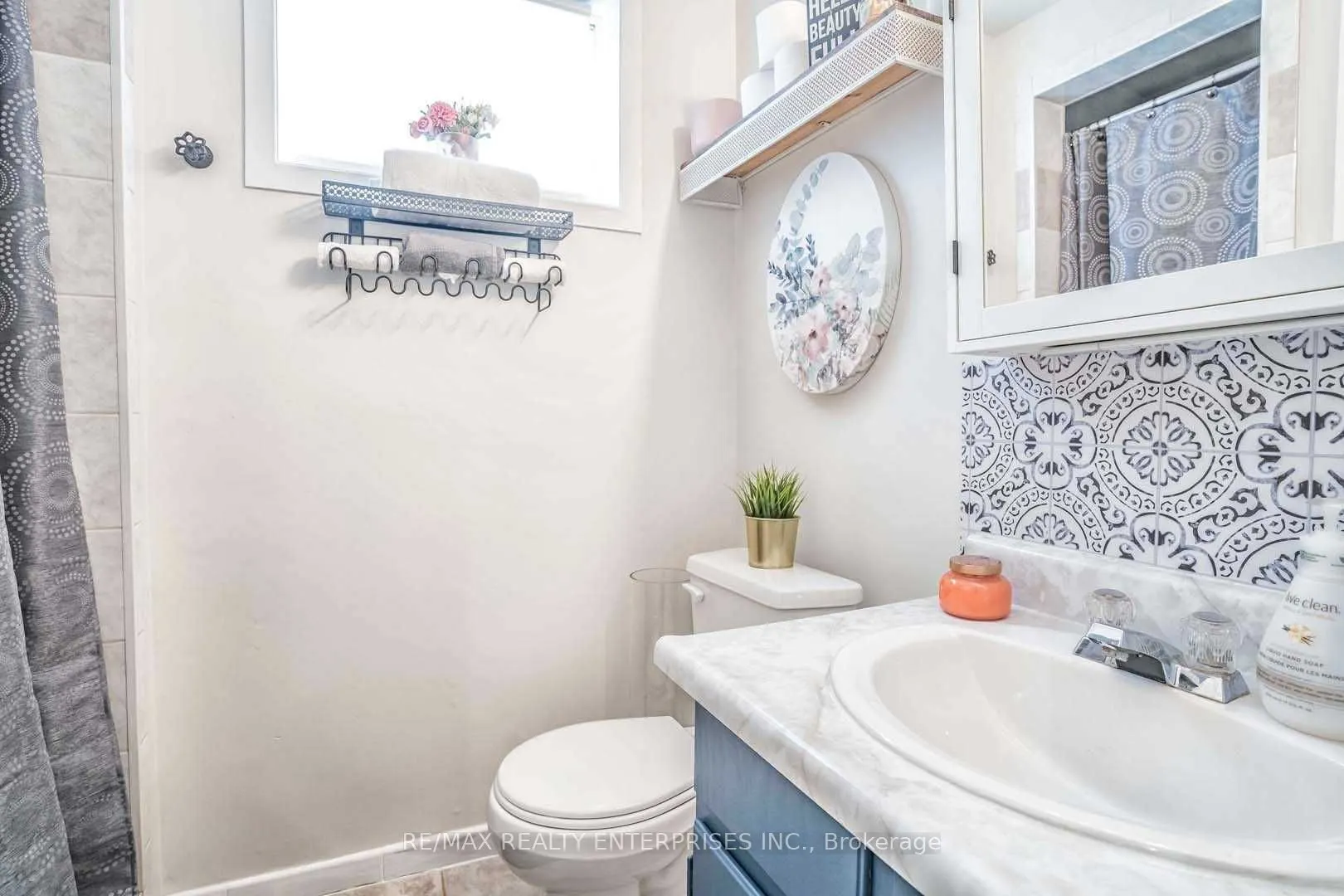 1330 Alexandra Avenue, #Lower