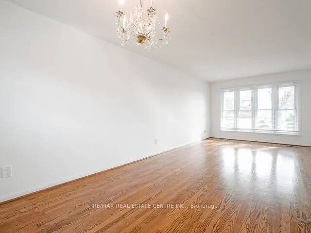 1723 Chalkdene Grove
