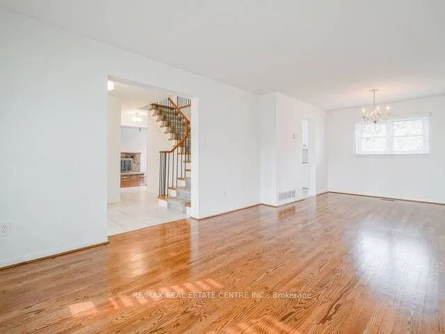 1723 Chalkdene Grove