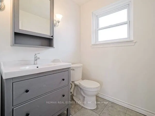1723 Chalkdene Grove