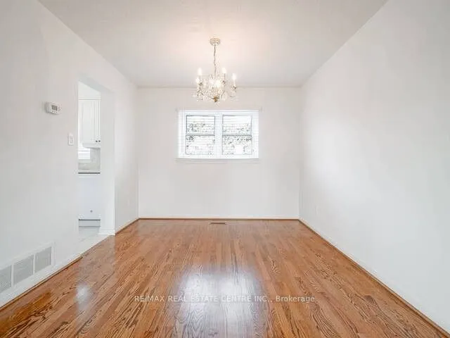 1723 Chalkdene Grove
