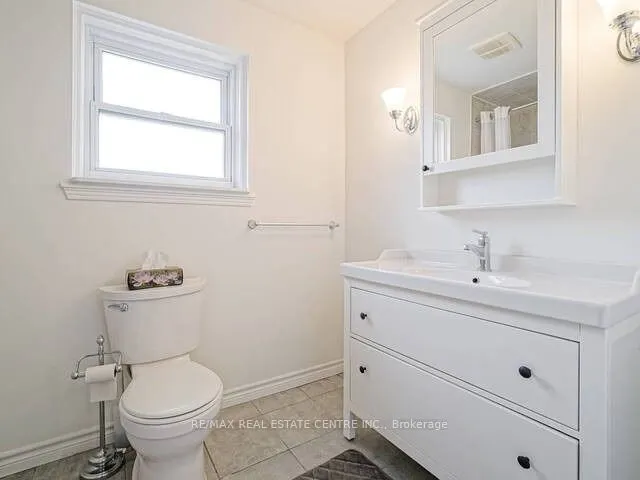 1723 Chalkdene Grove