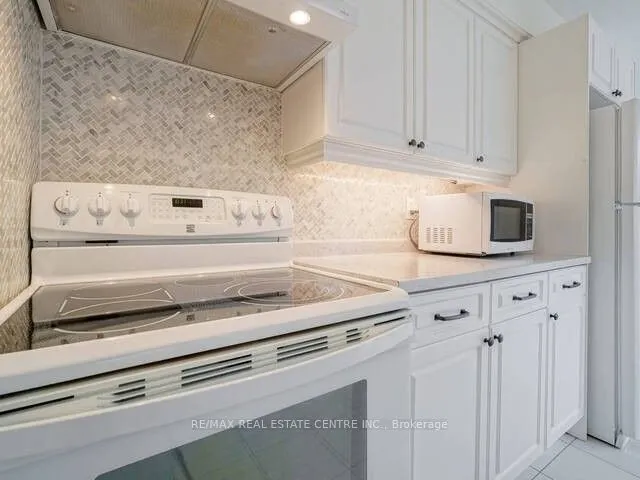 1723 Chalkdene Grove