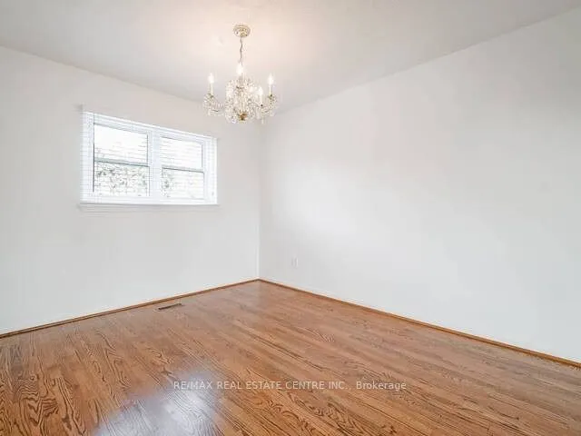 1723 Chalkdene Grove