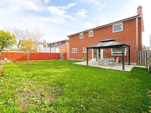 1723 Chalkdene Grove