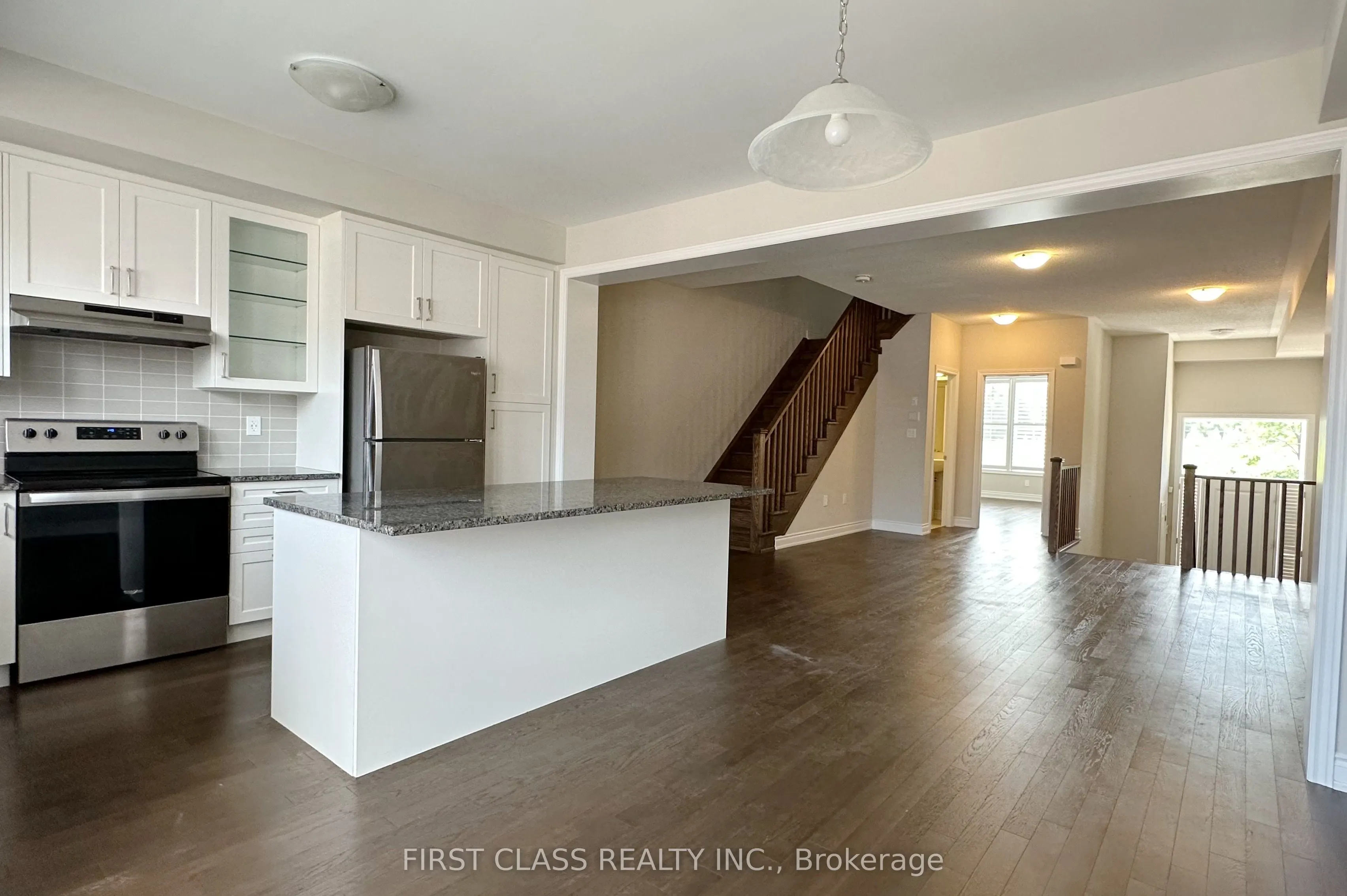 1476 Yellow Rose Circle