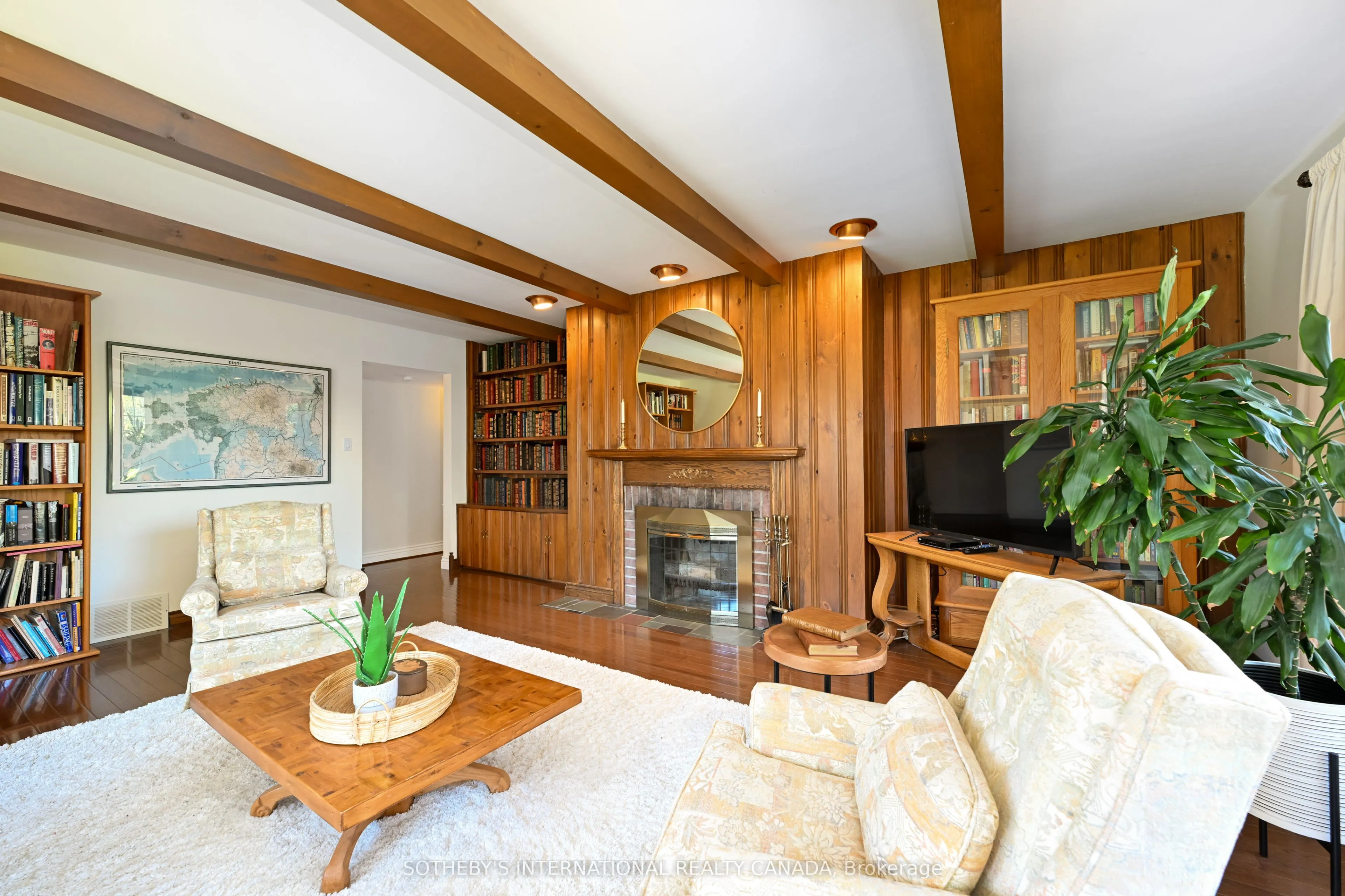 2501 1 Sideroad