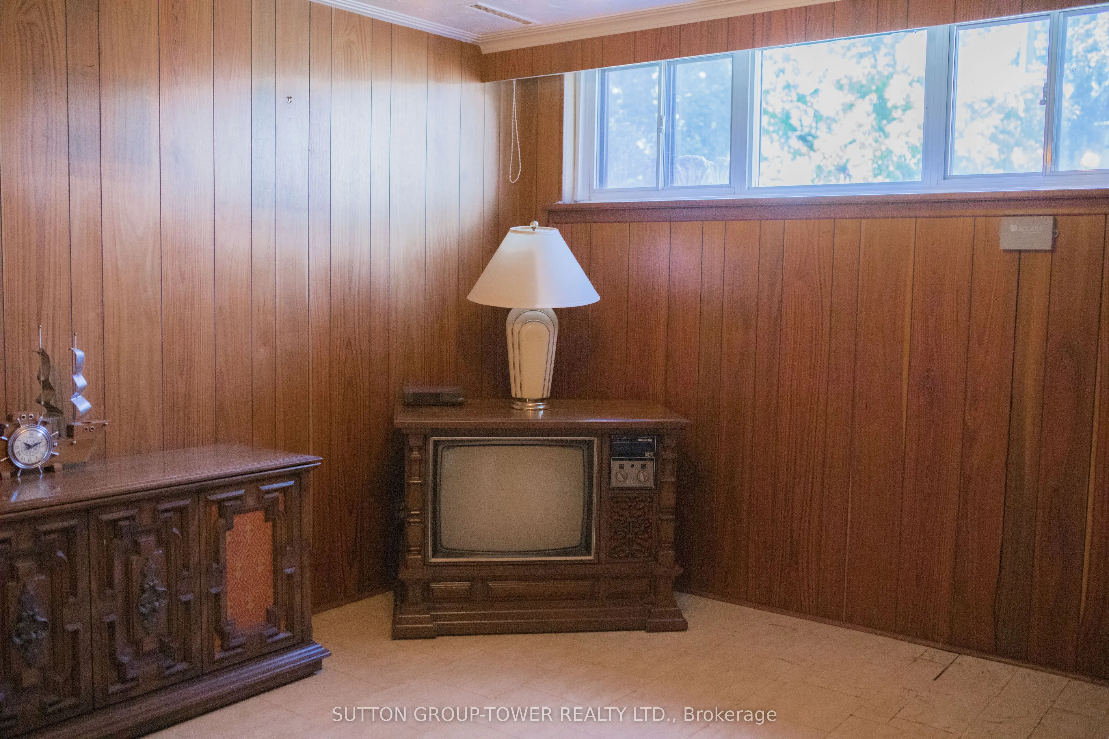 107 Caledonia Road