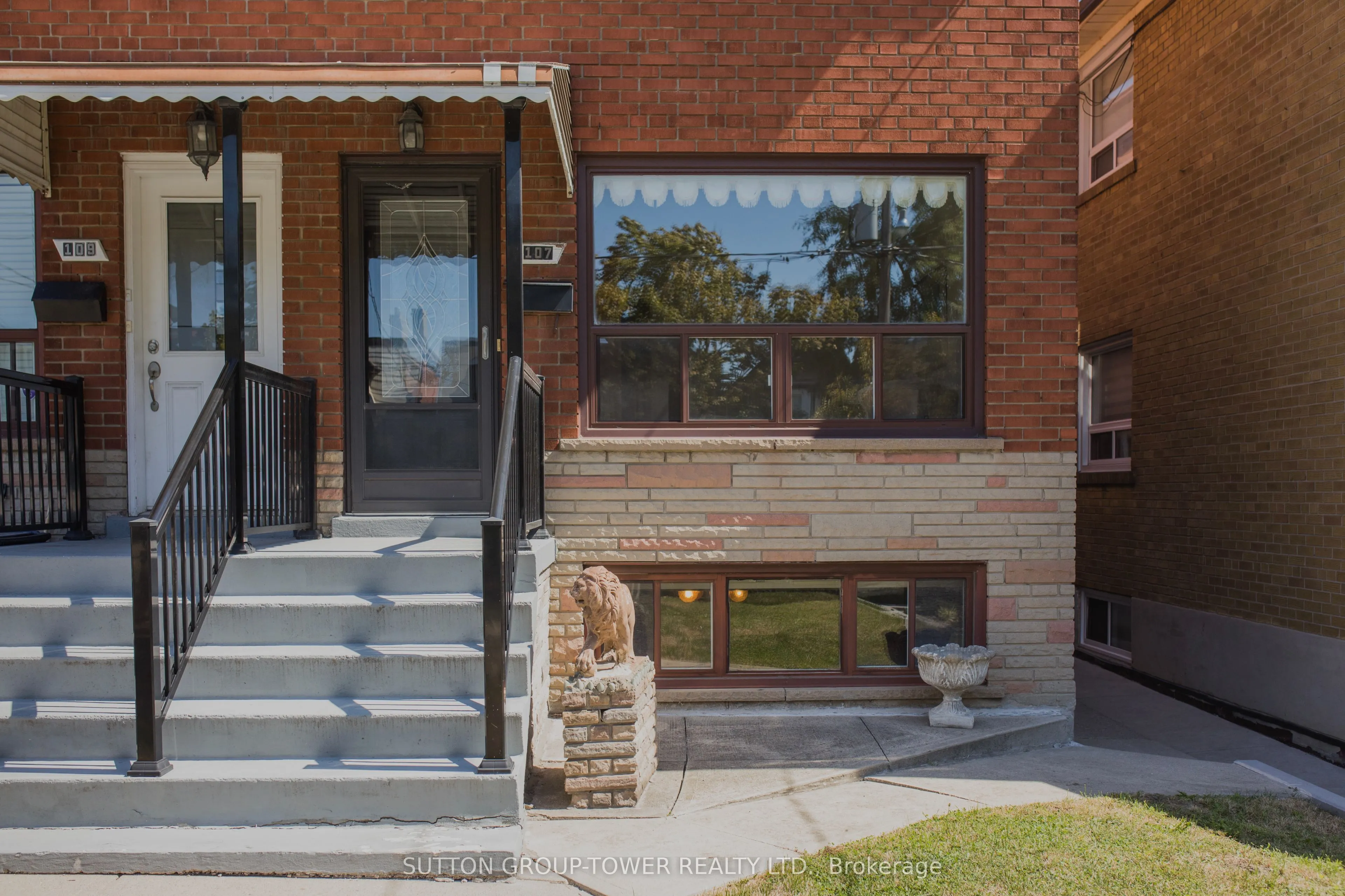 107 Caledonia Road