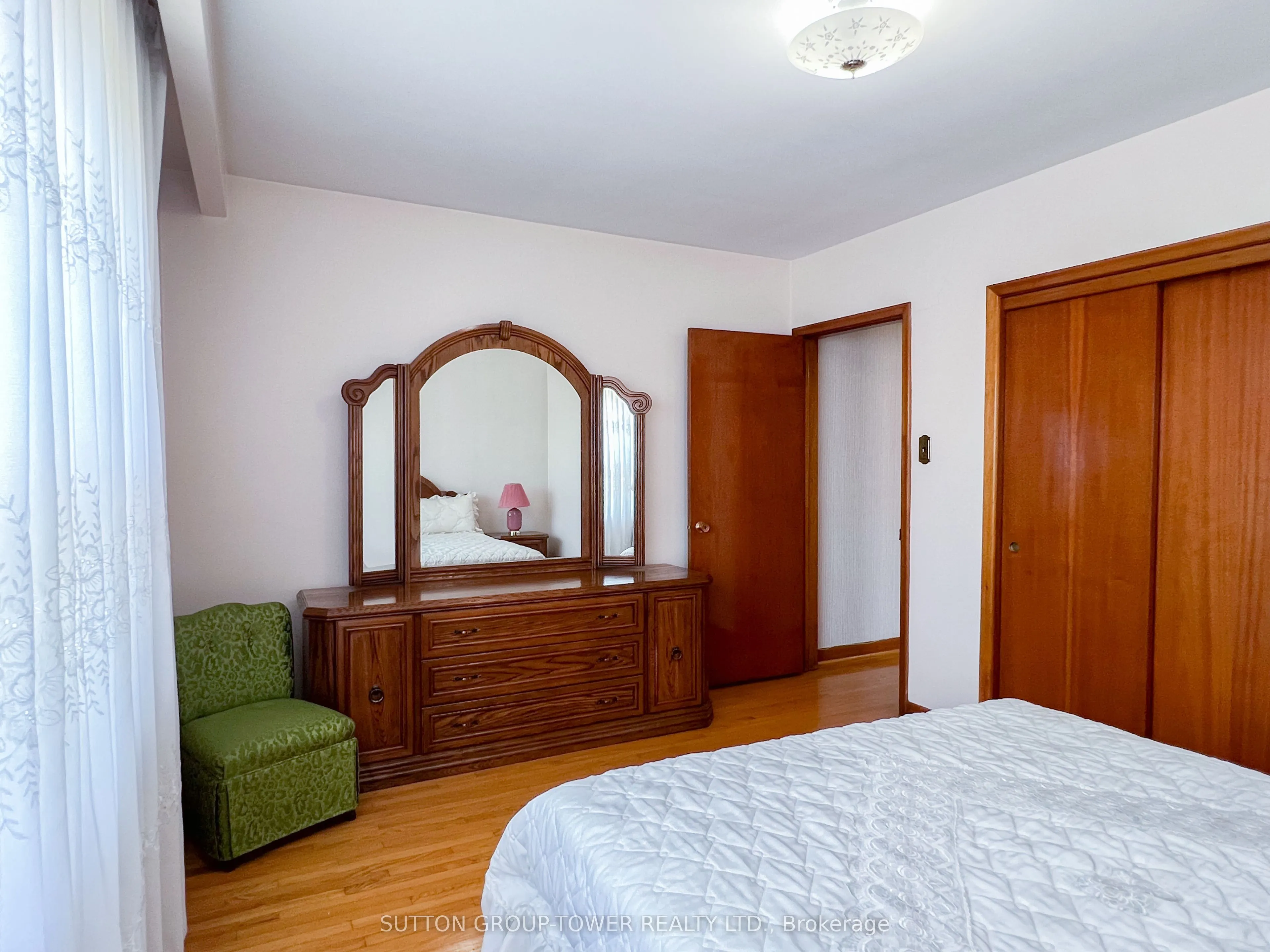 107 Caledonia Road