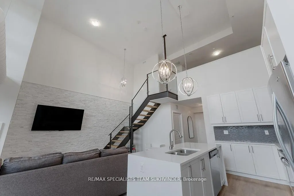 55 Yorkland Boulevard, #107