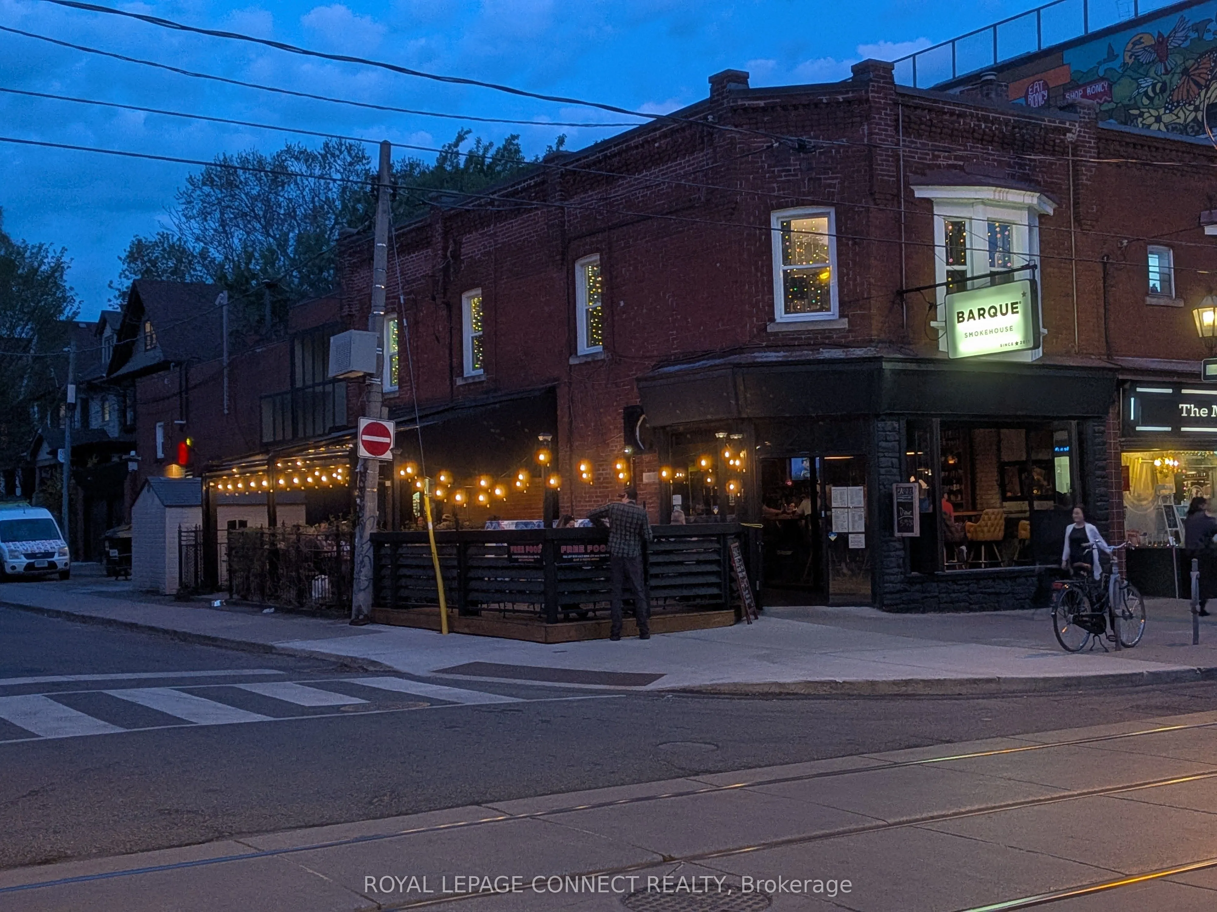 299 Roncesvalles Avenue