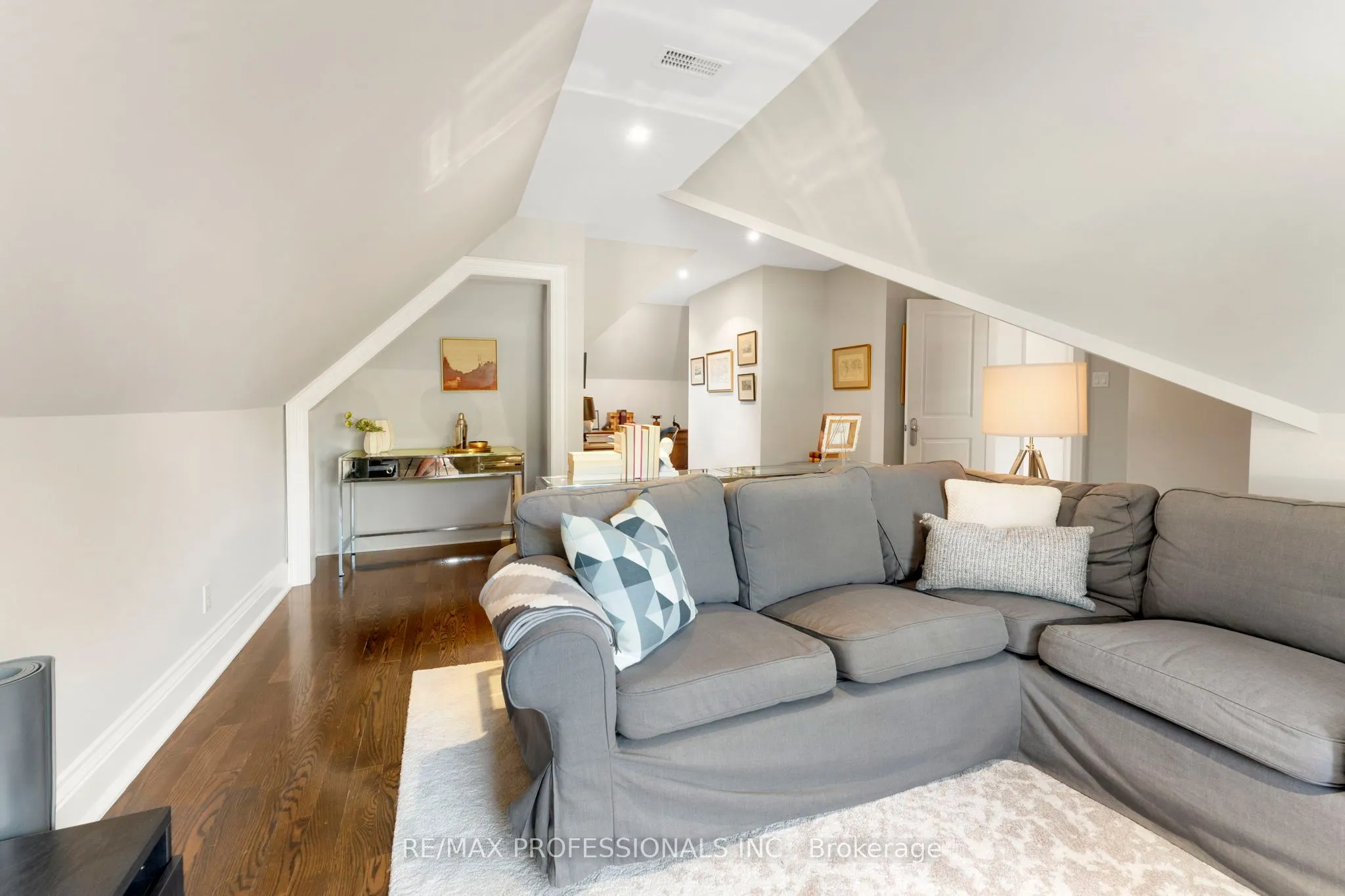 40 Edgehill Road