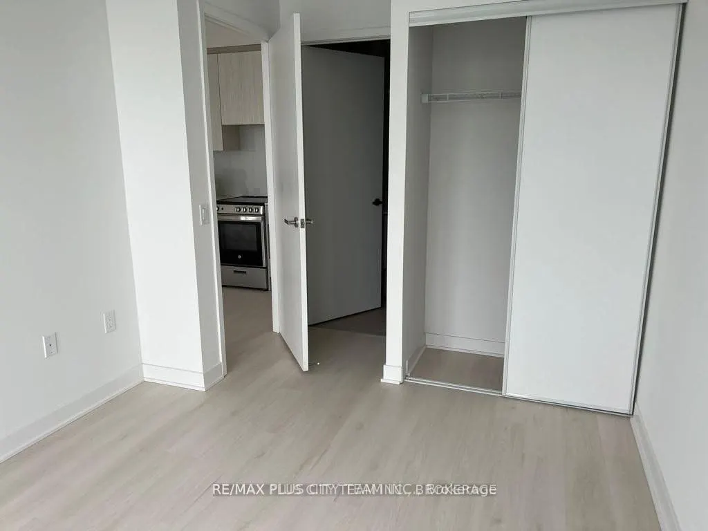 3900 Confederation Parkway, #1801