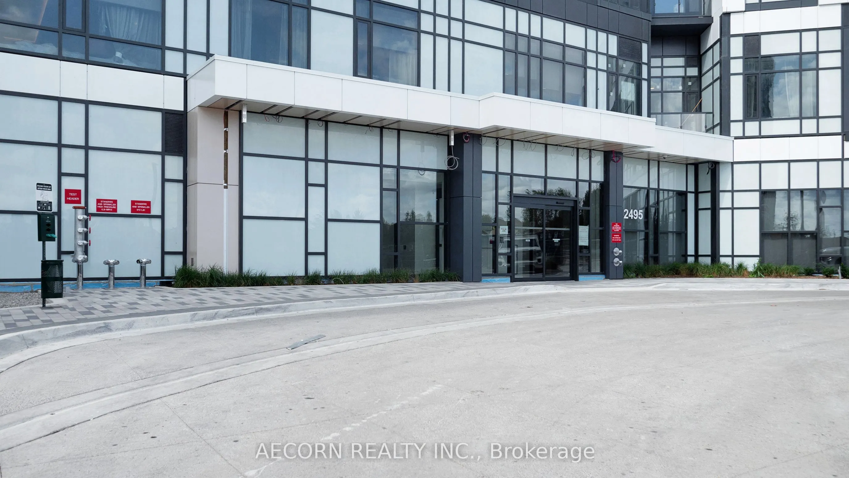 2495 Eglinton West Avenue, #912