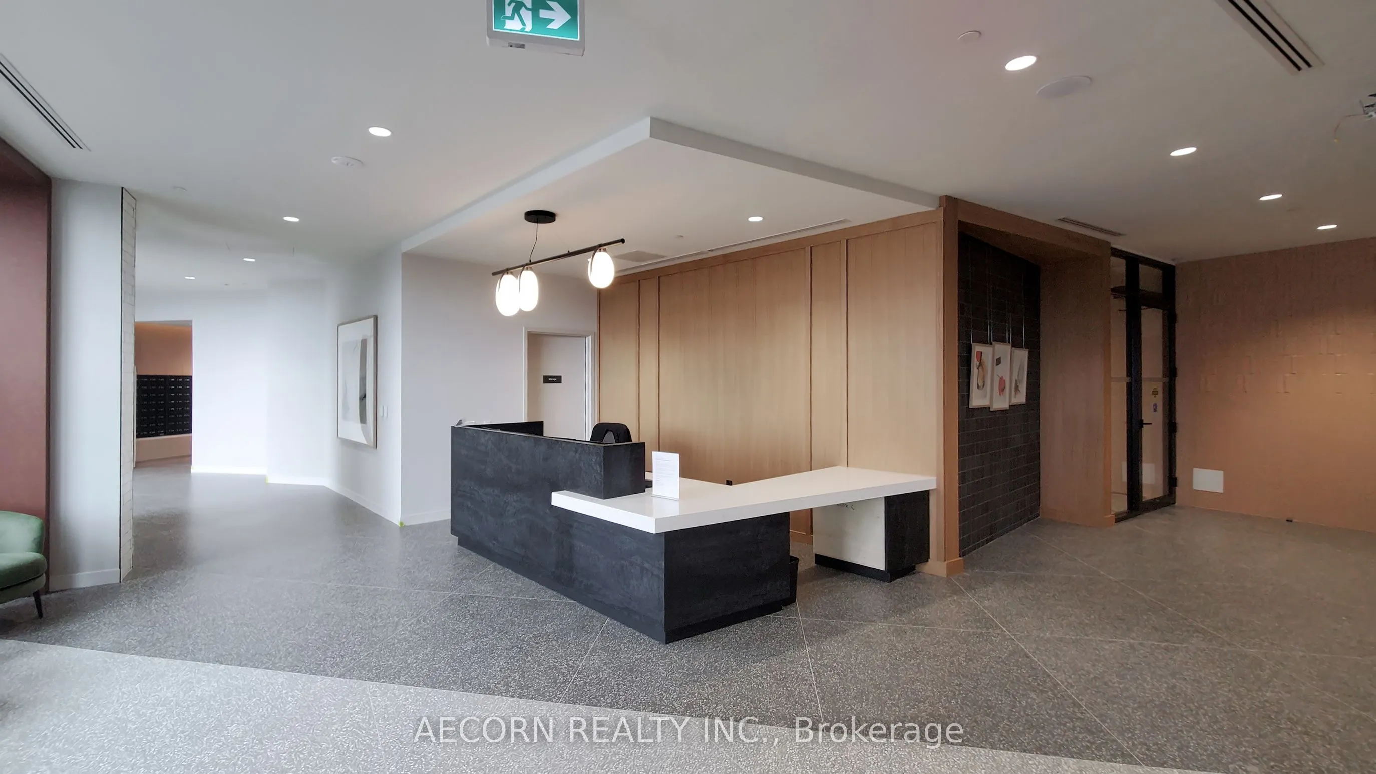 2495 Eglinton West Avenue, #912
