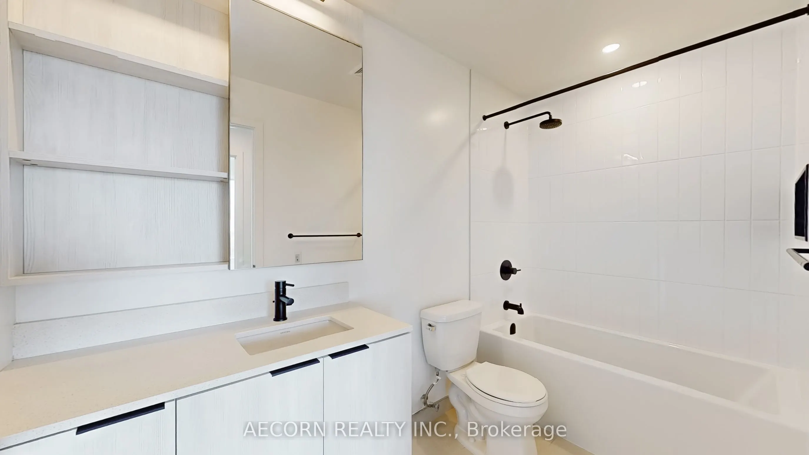 2495 Eglinton West Avenue, #912