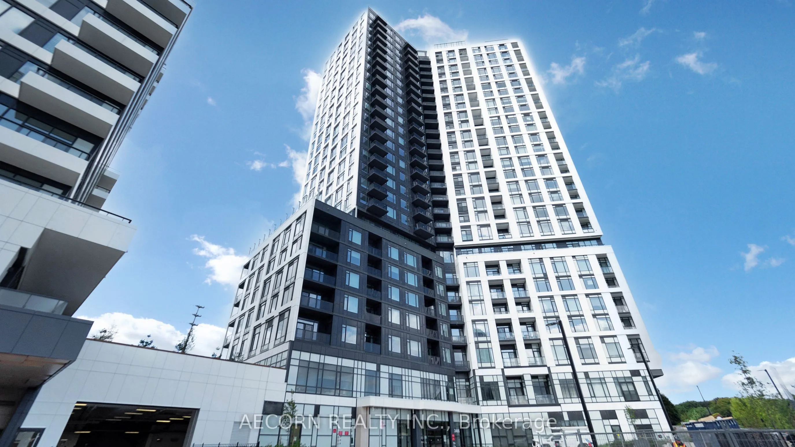 2495 Eglinton West Avenue, #912