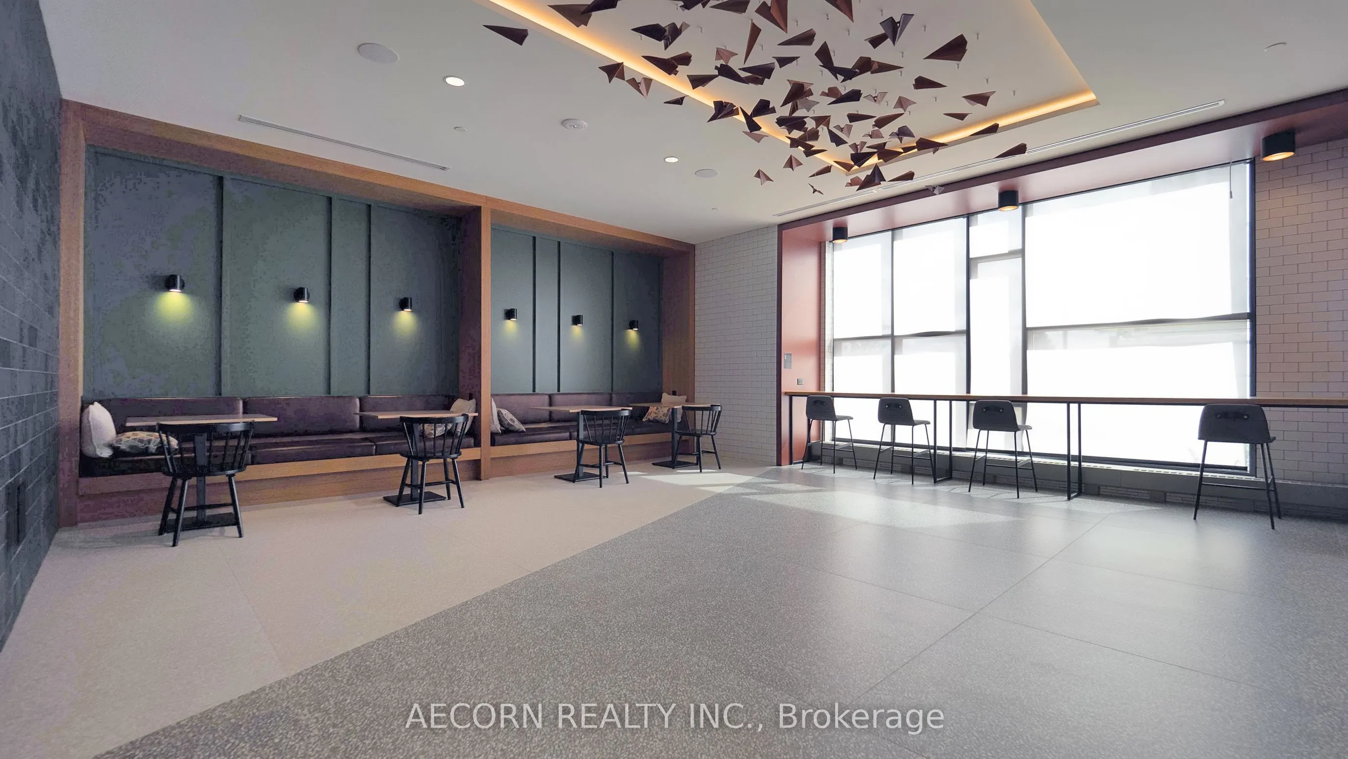 2495 Eglinton West Avenue, #912
