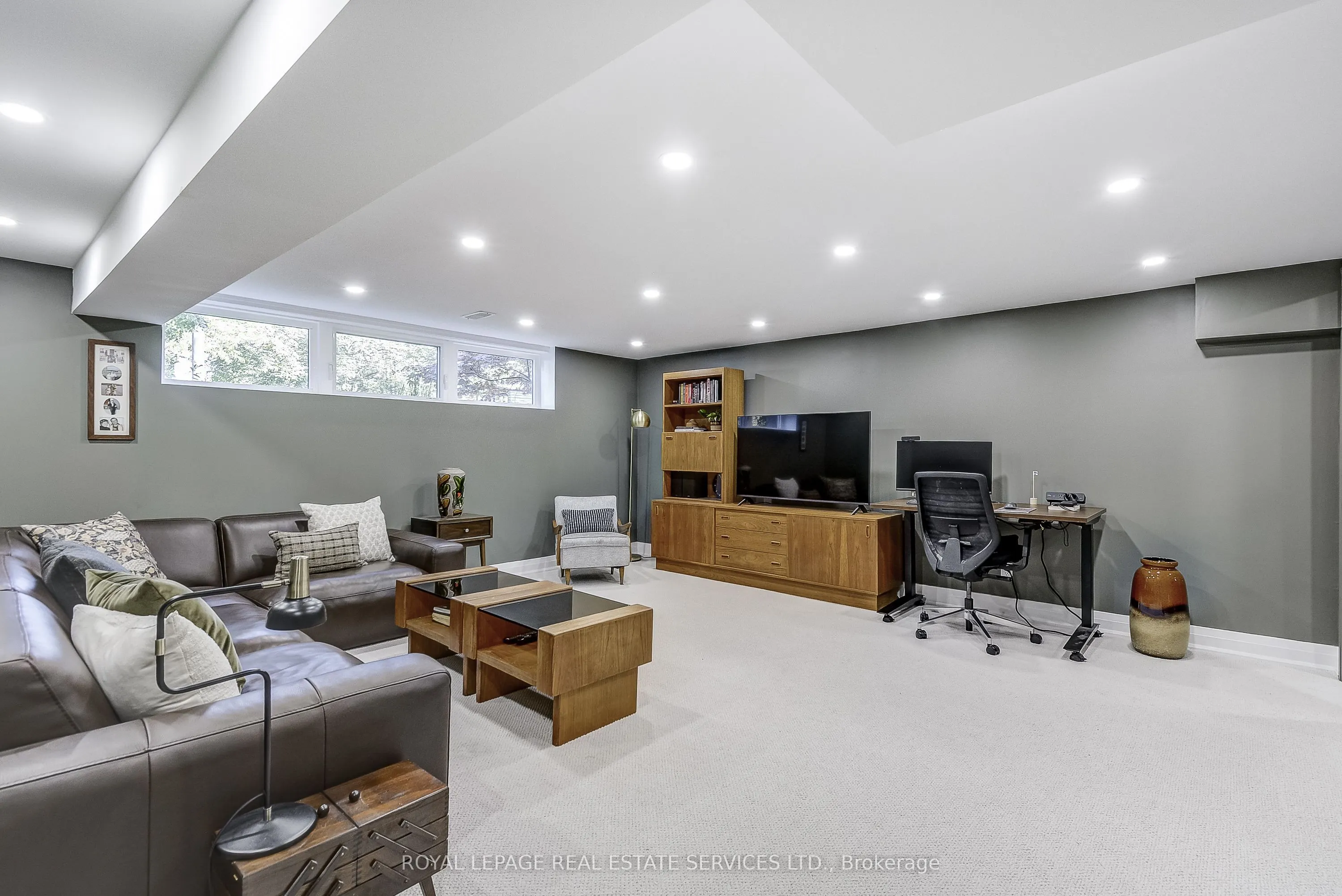 676 Meadow Lane
