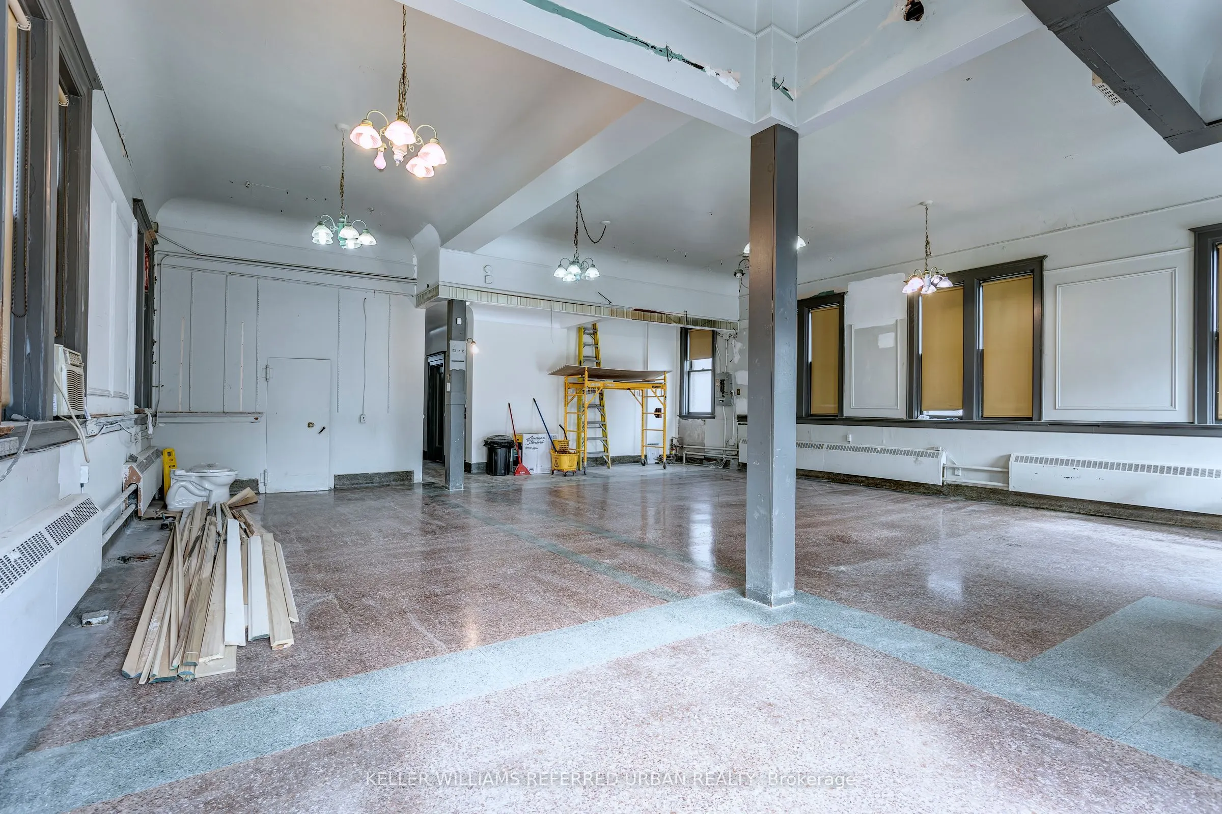 2974 Lake Shore Boulevard W, #Ground