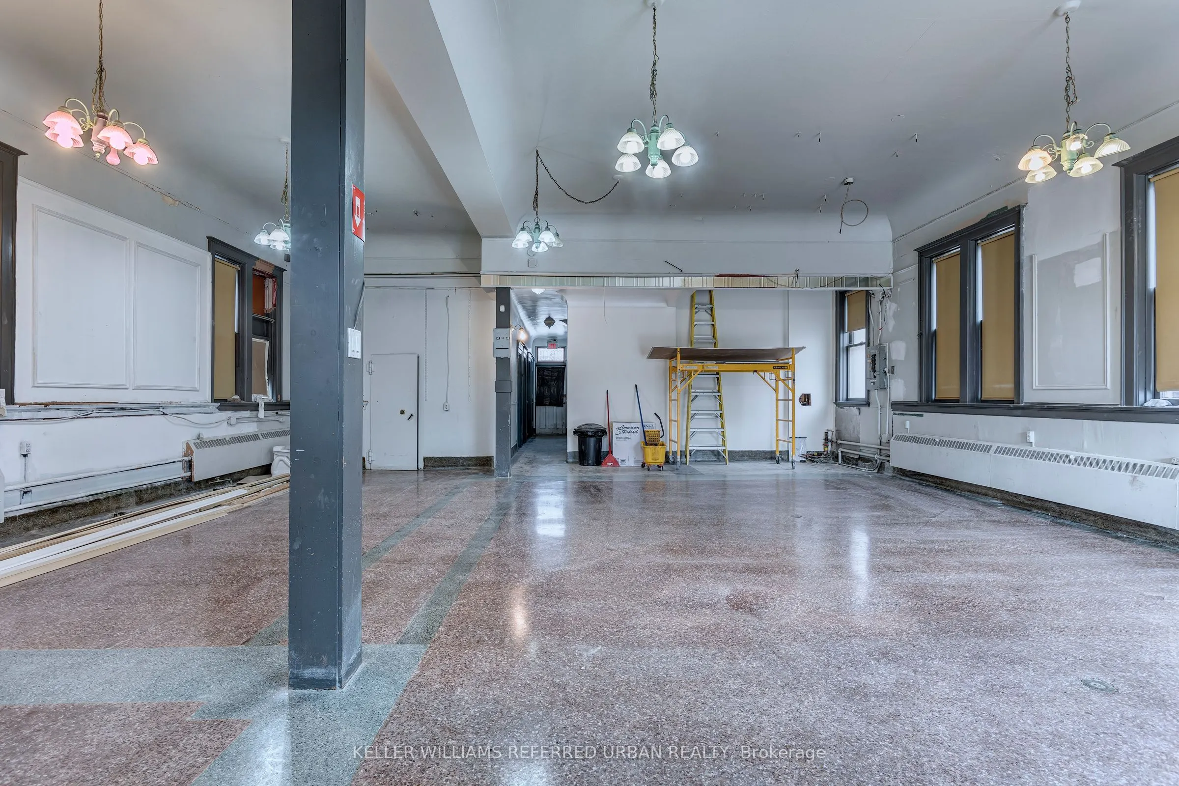 2974 Lake Shore Boulevard W, #Ground