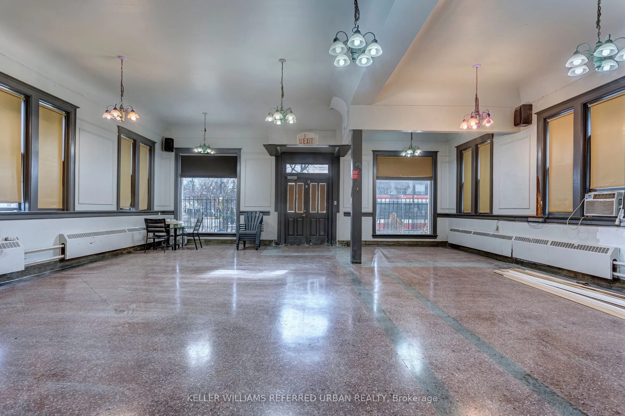 2974 Lake Shore Boulevard W, #Ground