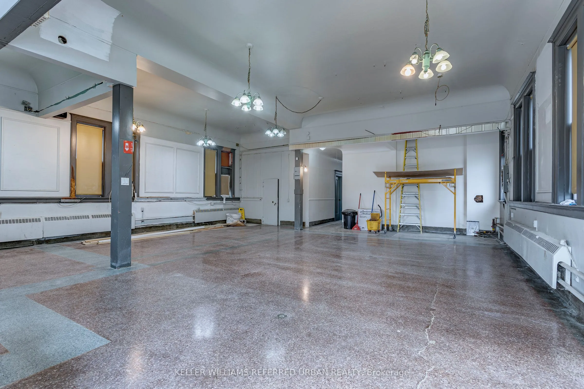 2974 Lake Shore Boulevard W, #Ground