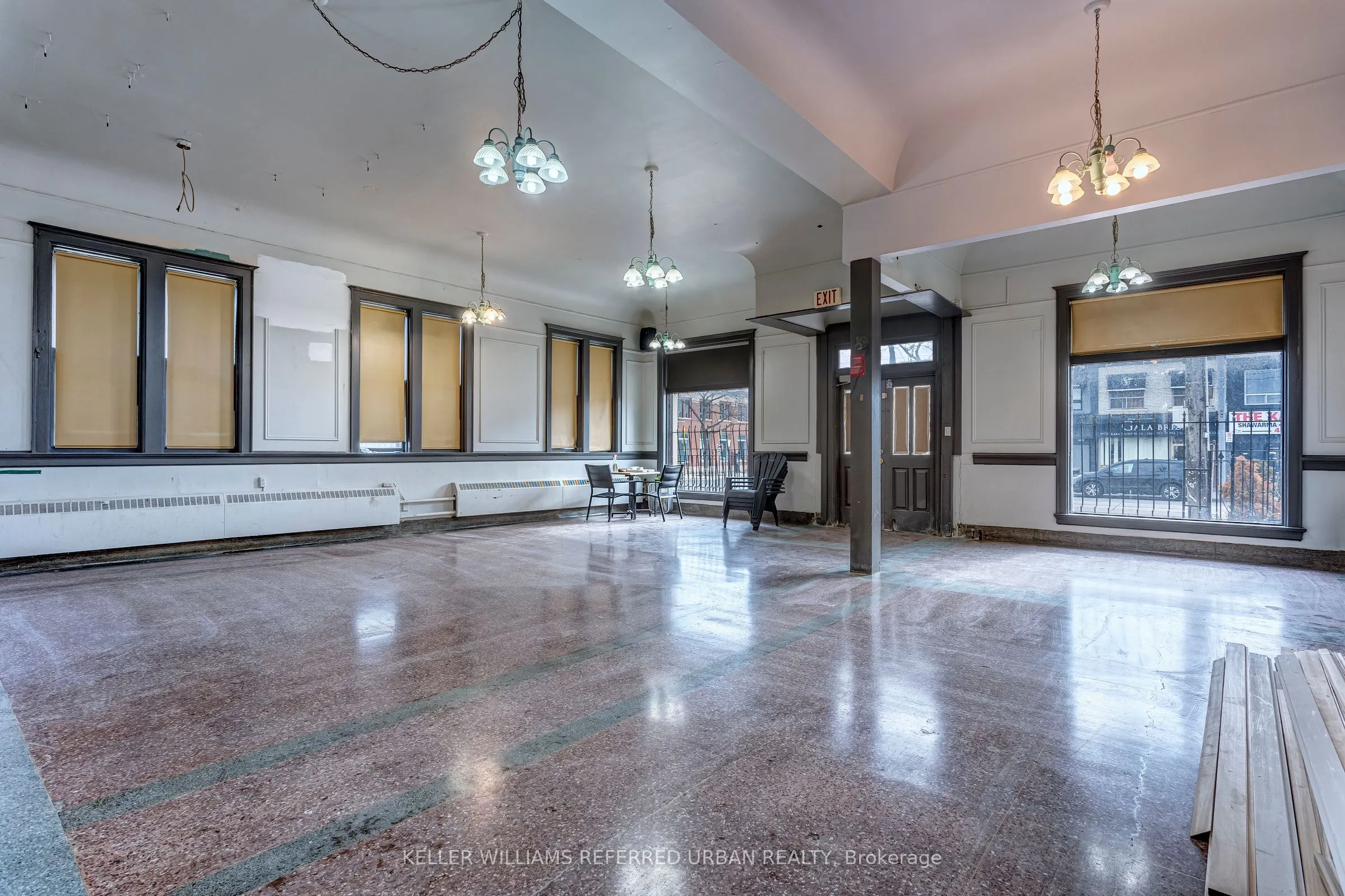 2974 Lake Shore Boulevard W, #Ground