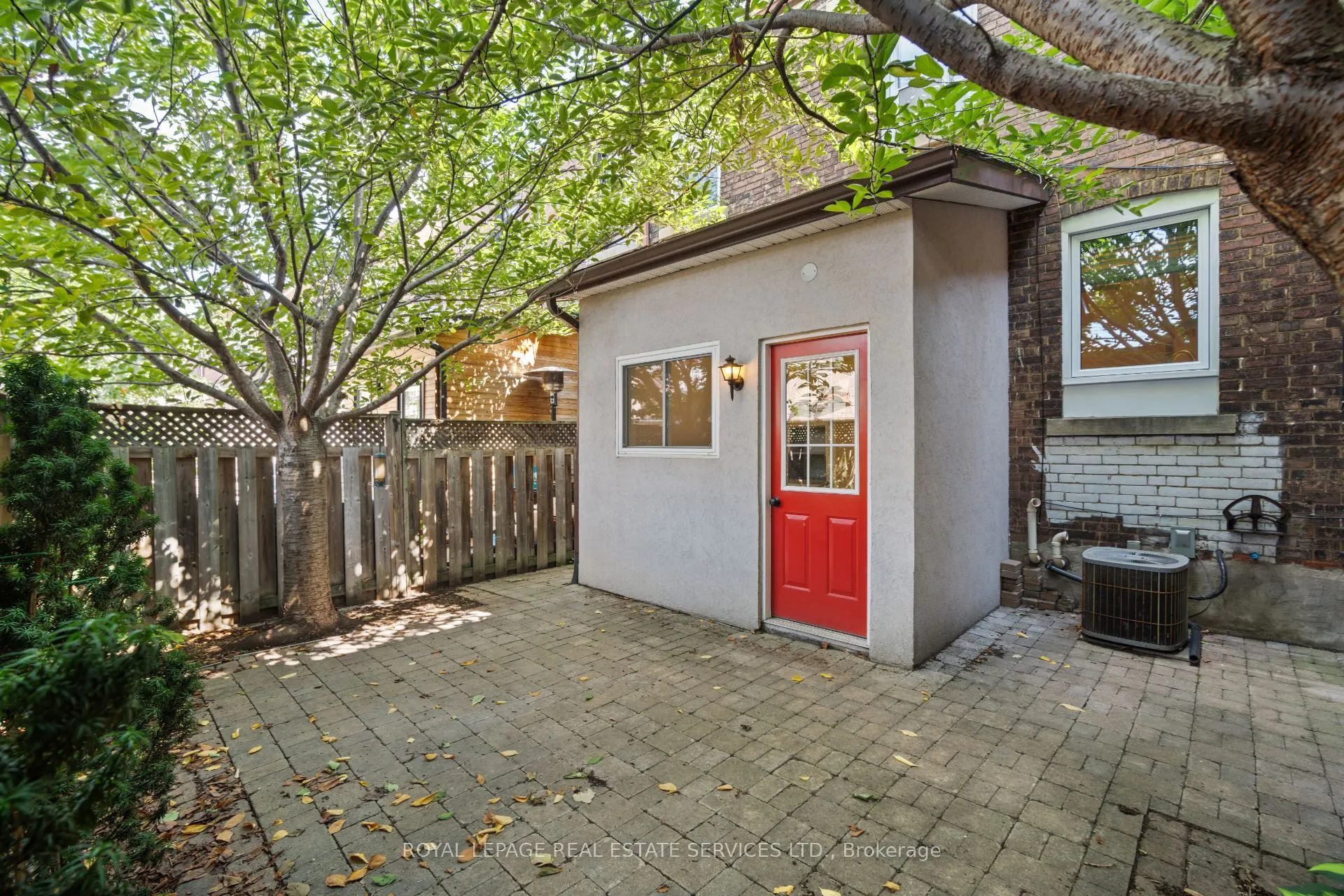712 Gladstone Avenue