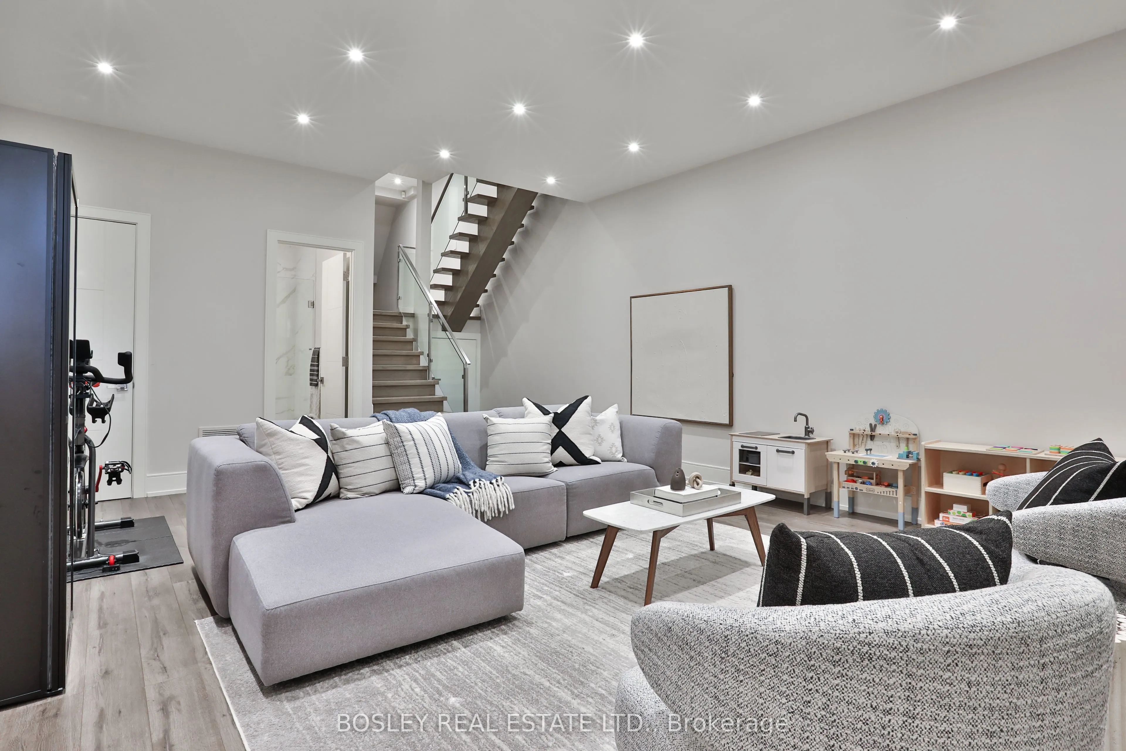 23A Lunness Road