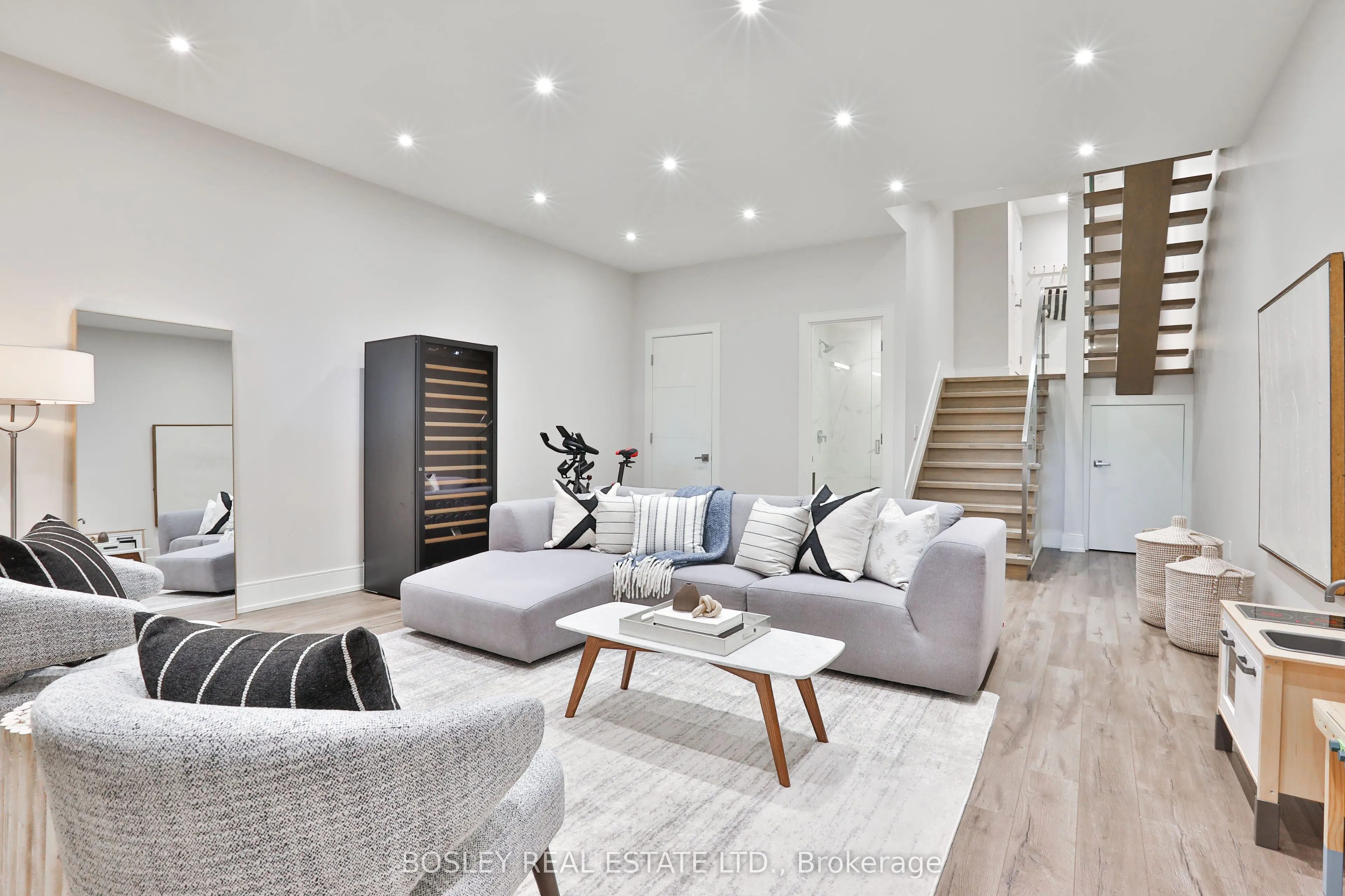 23A Lunness Road
