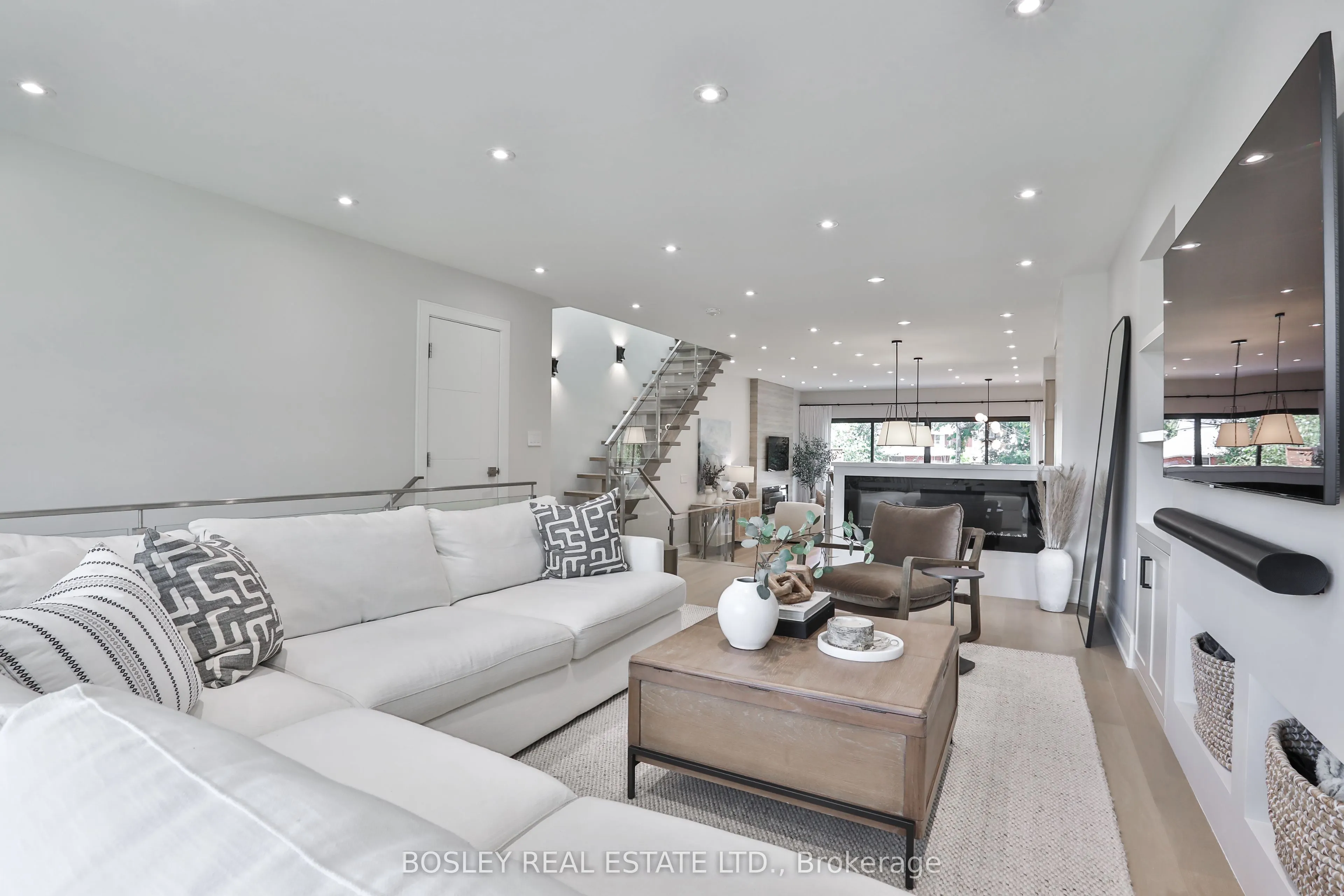 23A Lunness Road