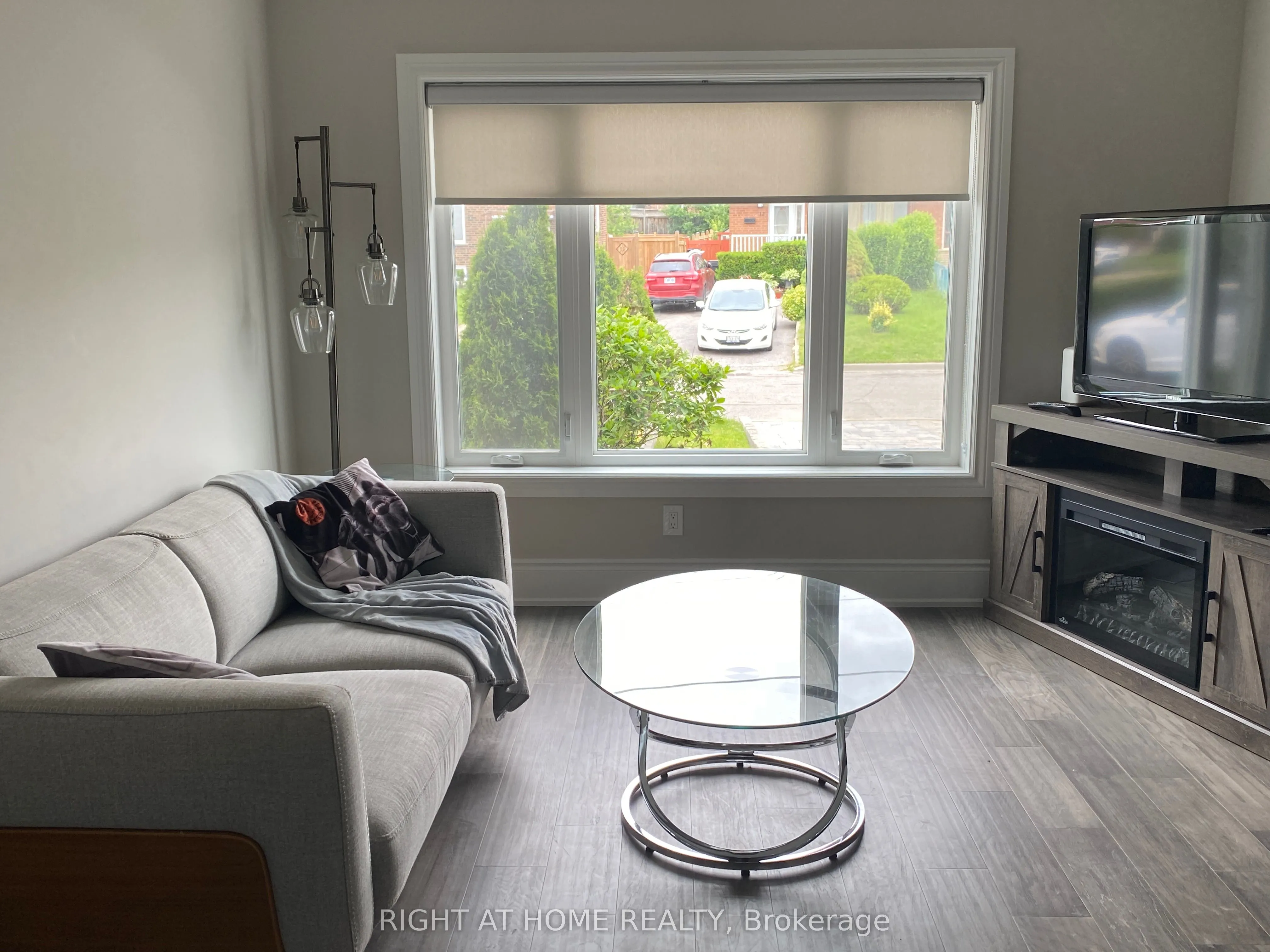 9 Snowood Court, #Main