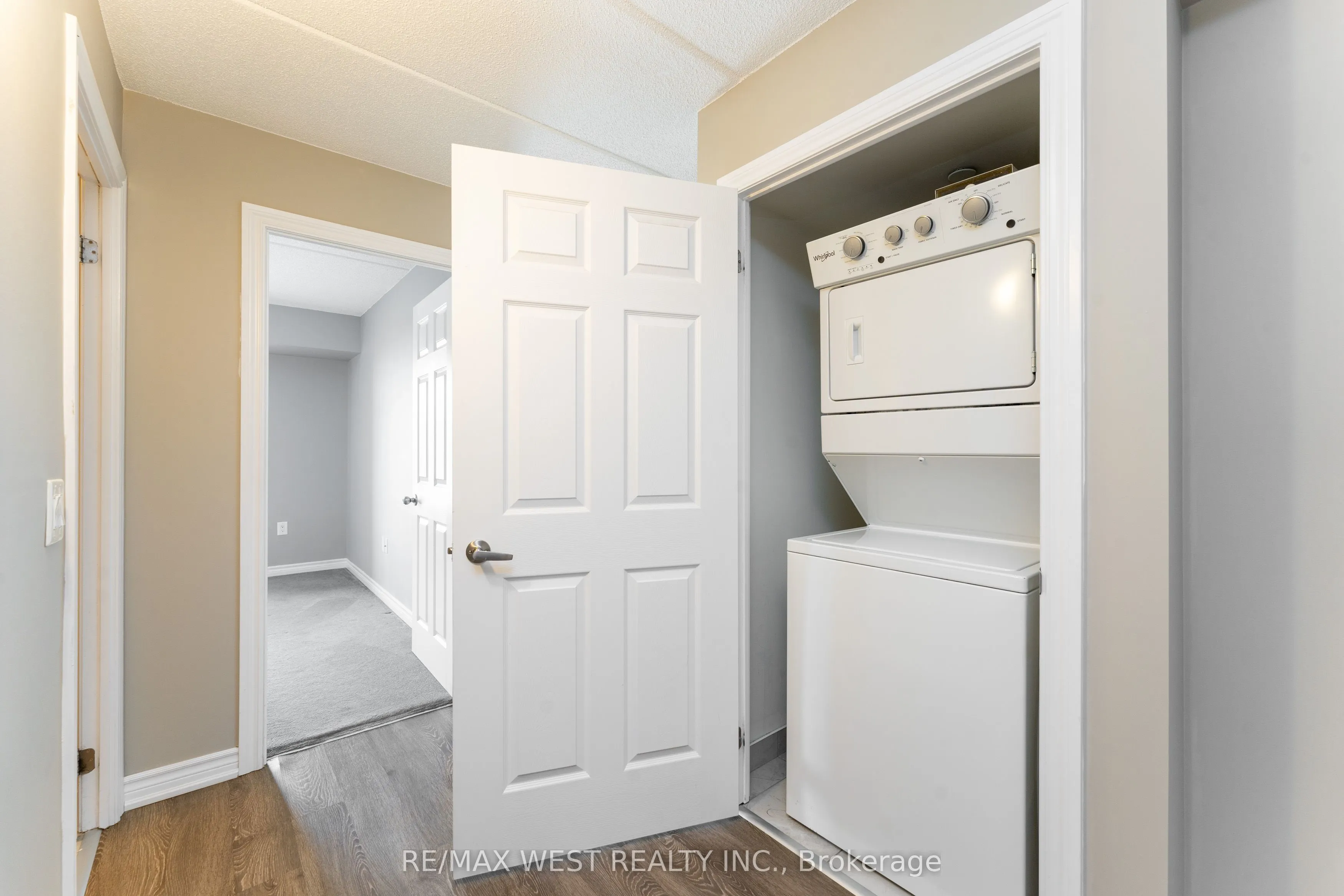 716 Main St Street NW, #910