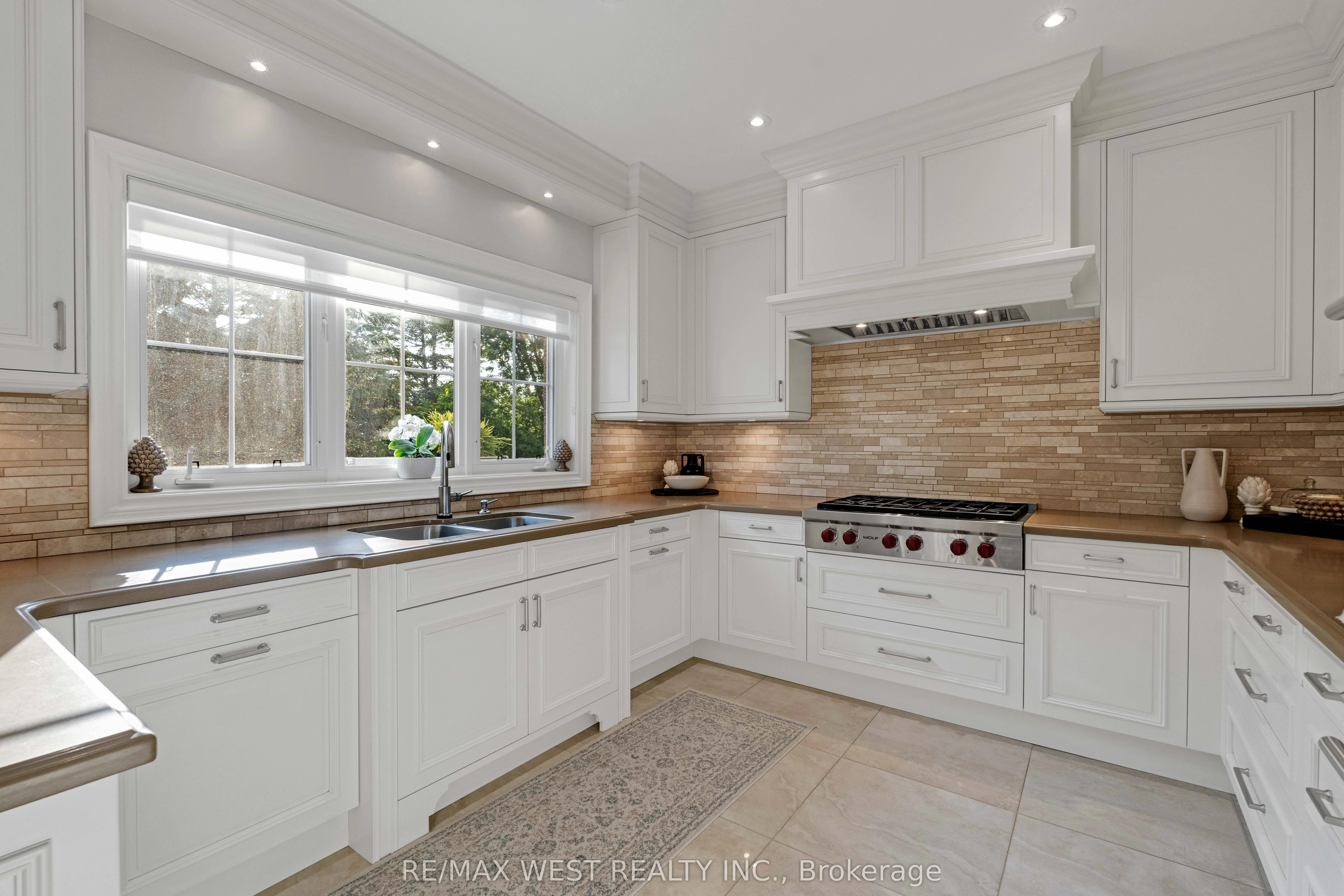 49 Mccauley Drive