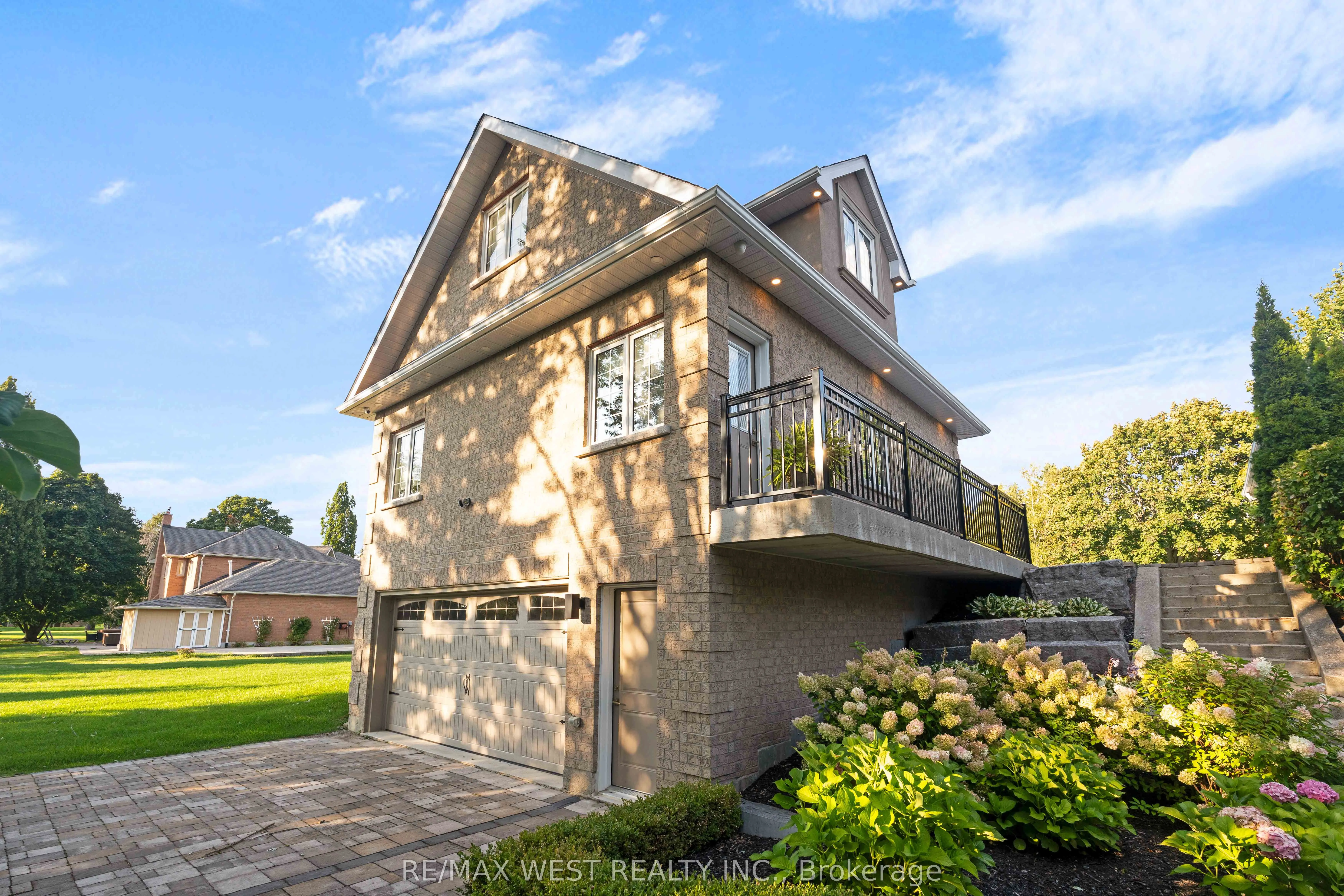 49 Mccauley Drive