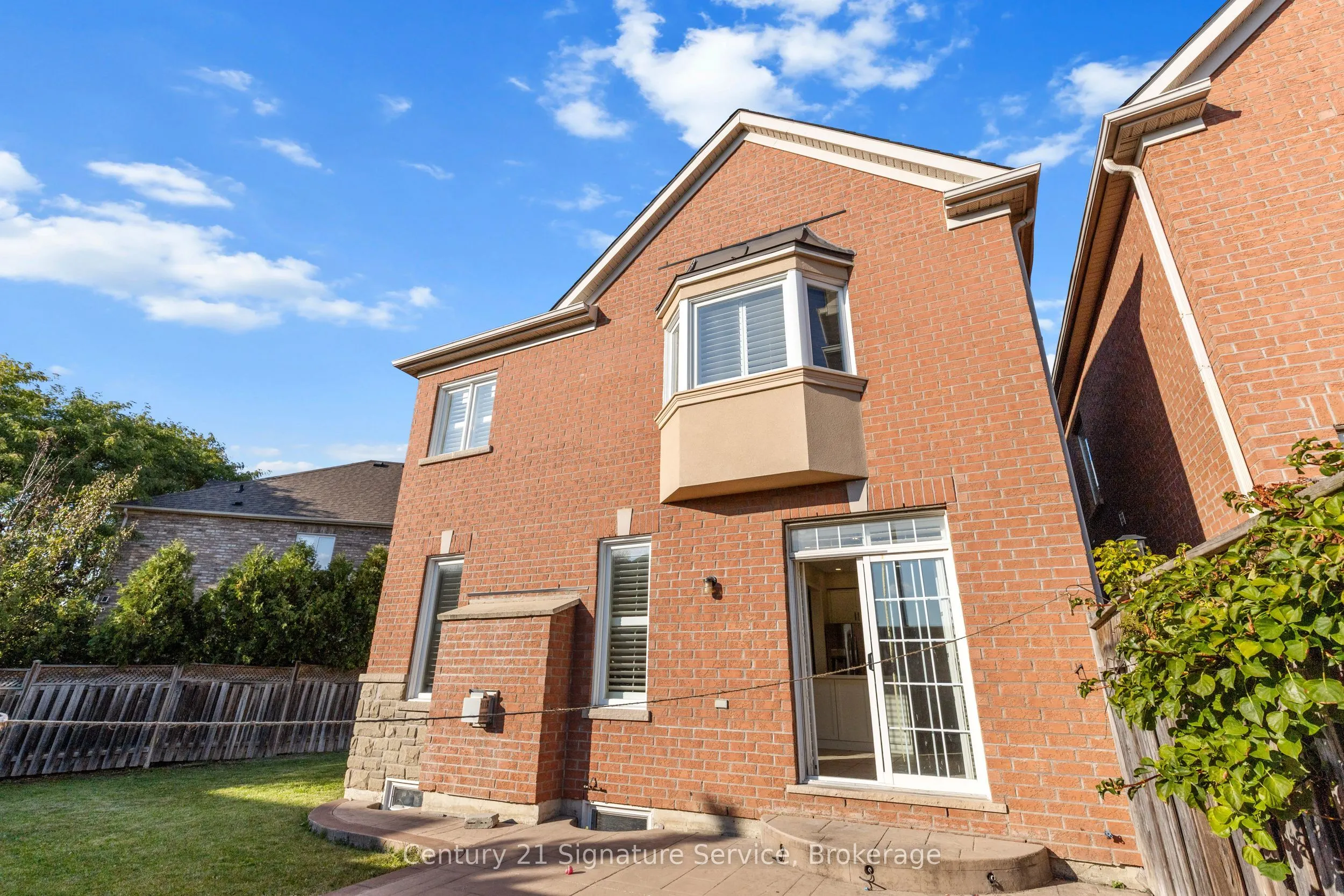 54 Millhouse Mews