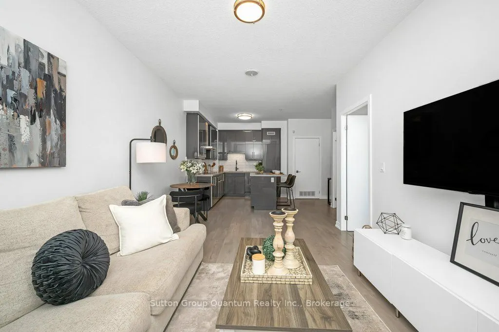 2093 Fairview Street, #2010